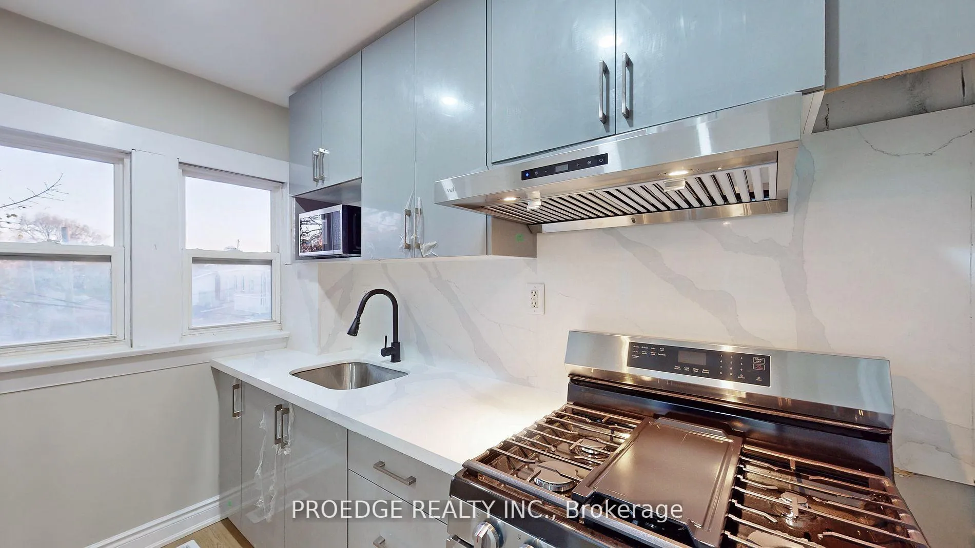 Photo 16 of 177 Wallace Avenue, Toronto, Dovercourt-Wallace Emerson-Junction — HOMEH