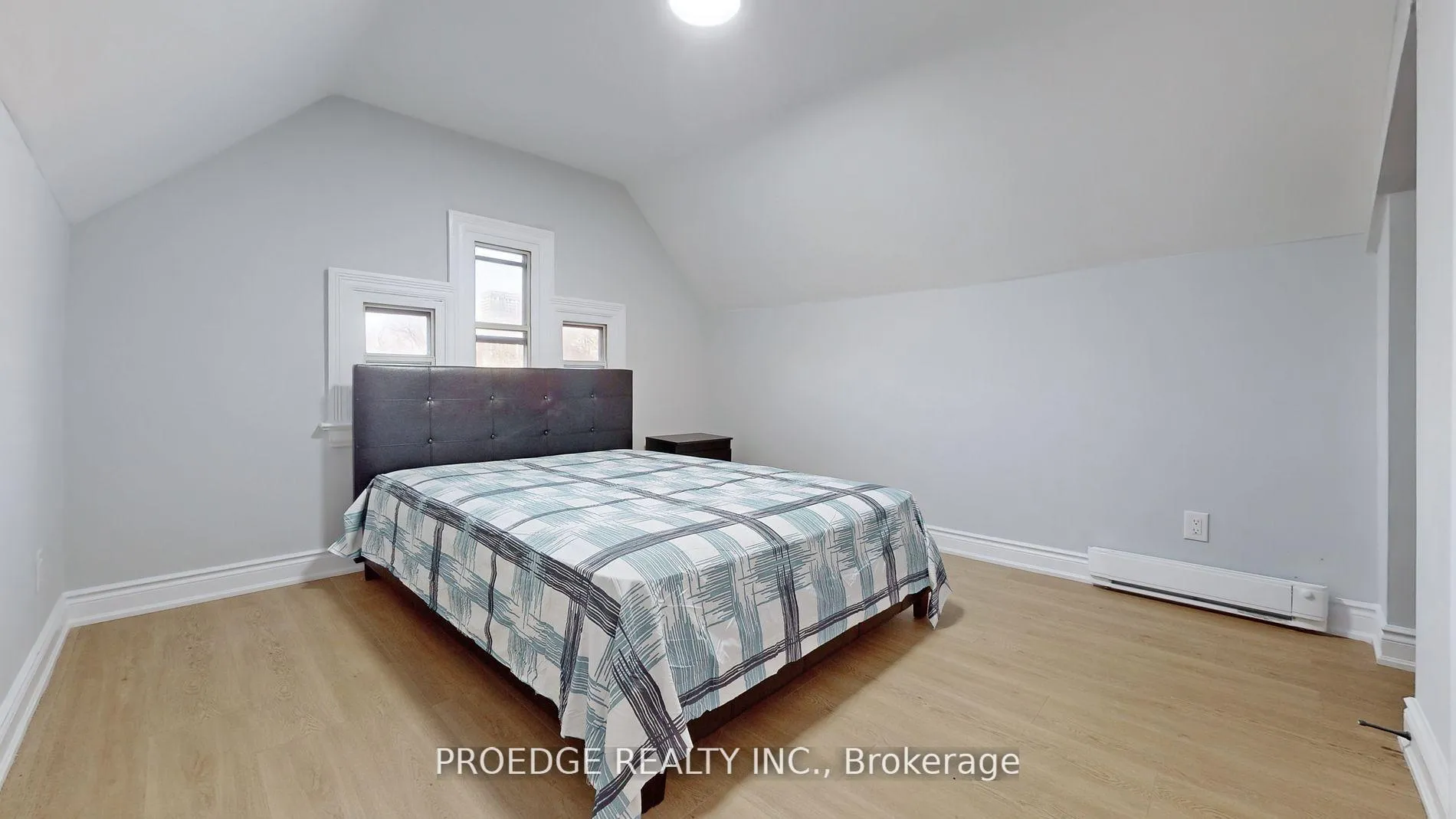 Photo 25 of 177 Wallace Avenue, Toronto, Dovercourt-Wallace Emerson-Junction — HOMEH