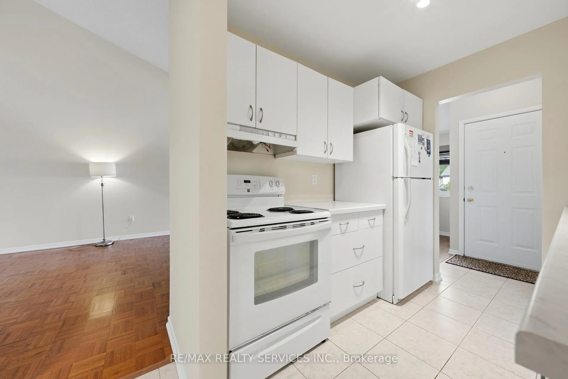 Photo 18 of 2081 South Millway, Mississauga, Erin Mills — HOMEH