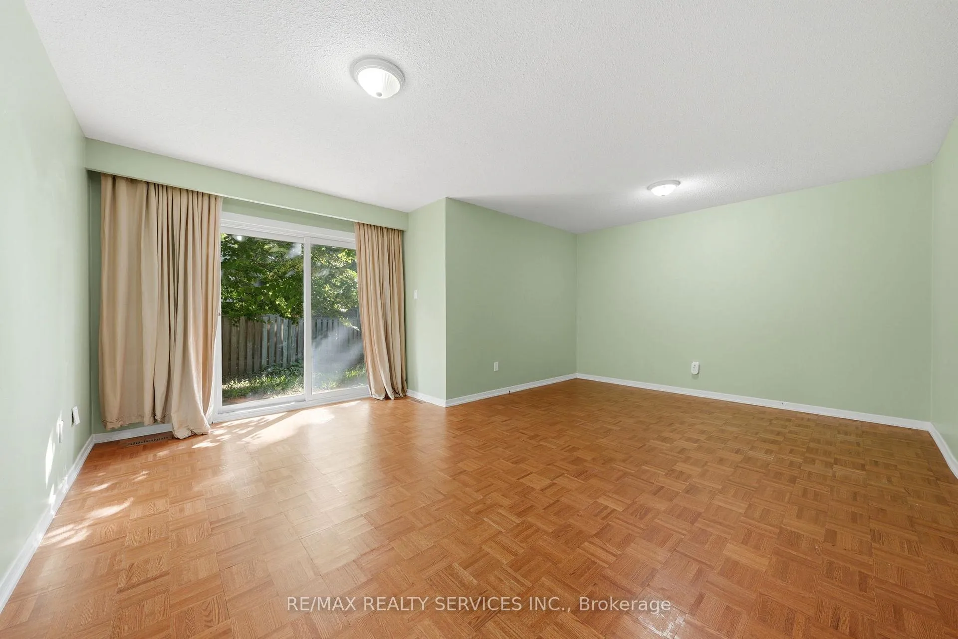 Photo 23 of 2081 South Millway, Mississauga, Erin Mills — HOMEH