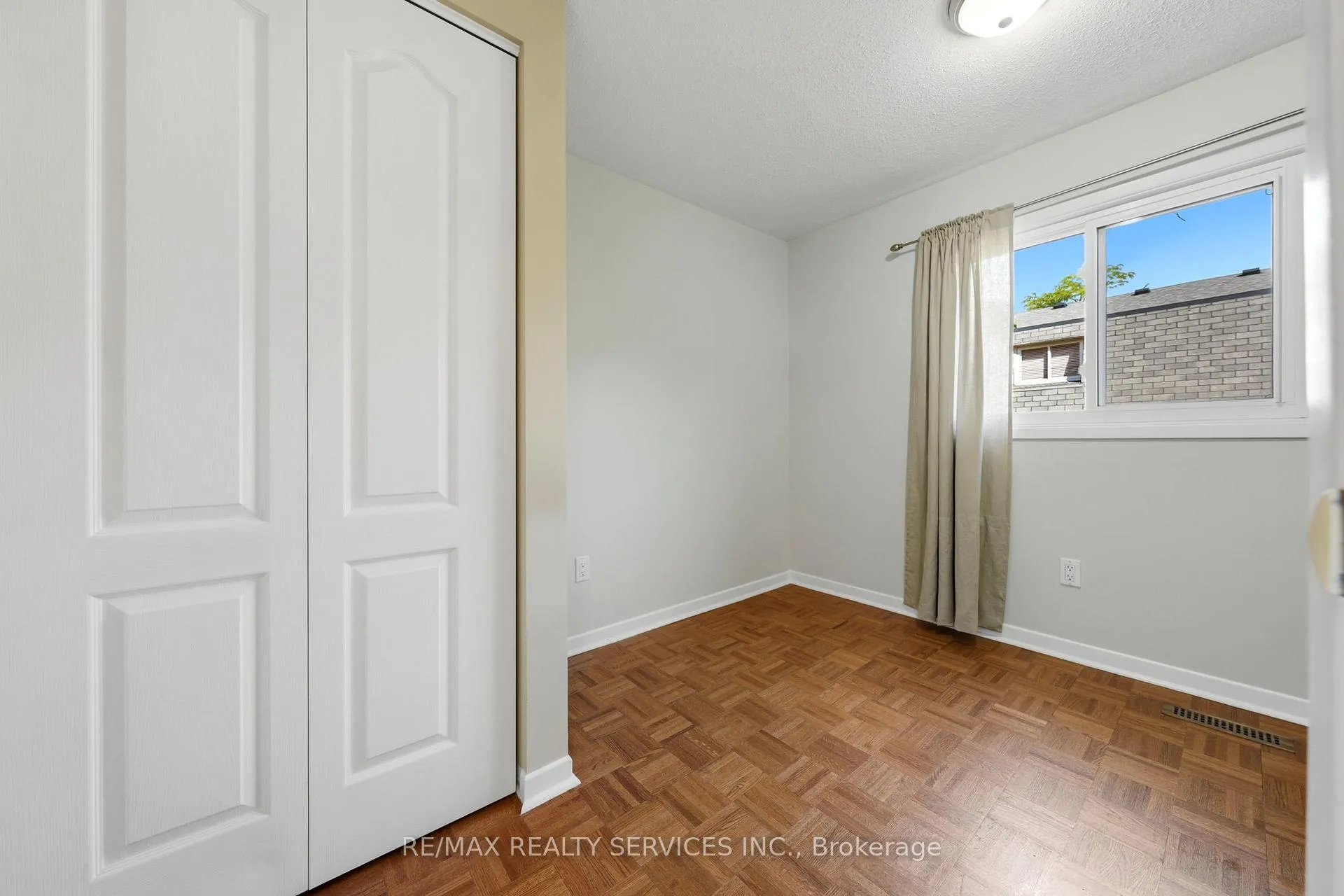 Photo 34 of 2081 South Millway, Mississauga, Erin Mills — HOMEH