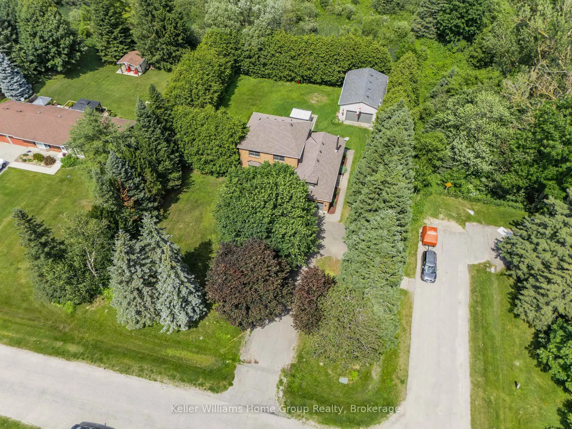 Photo 48 of 2 Gow Street, Centre Wellington, Fergus — HOMEH