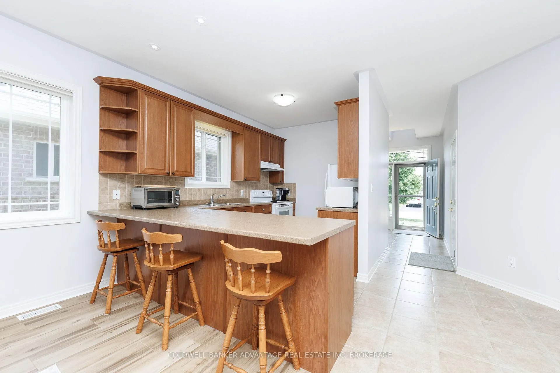 Photo 16 of 18 Willson Crossing Court, Pelham, Fonthill — HOMEH