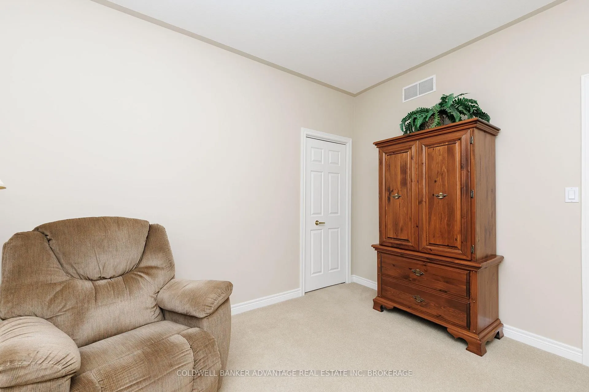 Photo 31 of 18 Willson Crossing Court, Pelham, Fonthill — HOMEH
