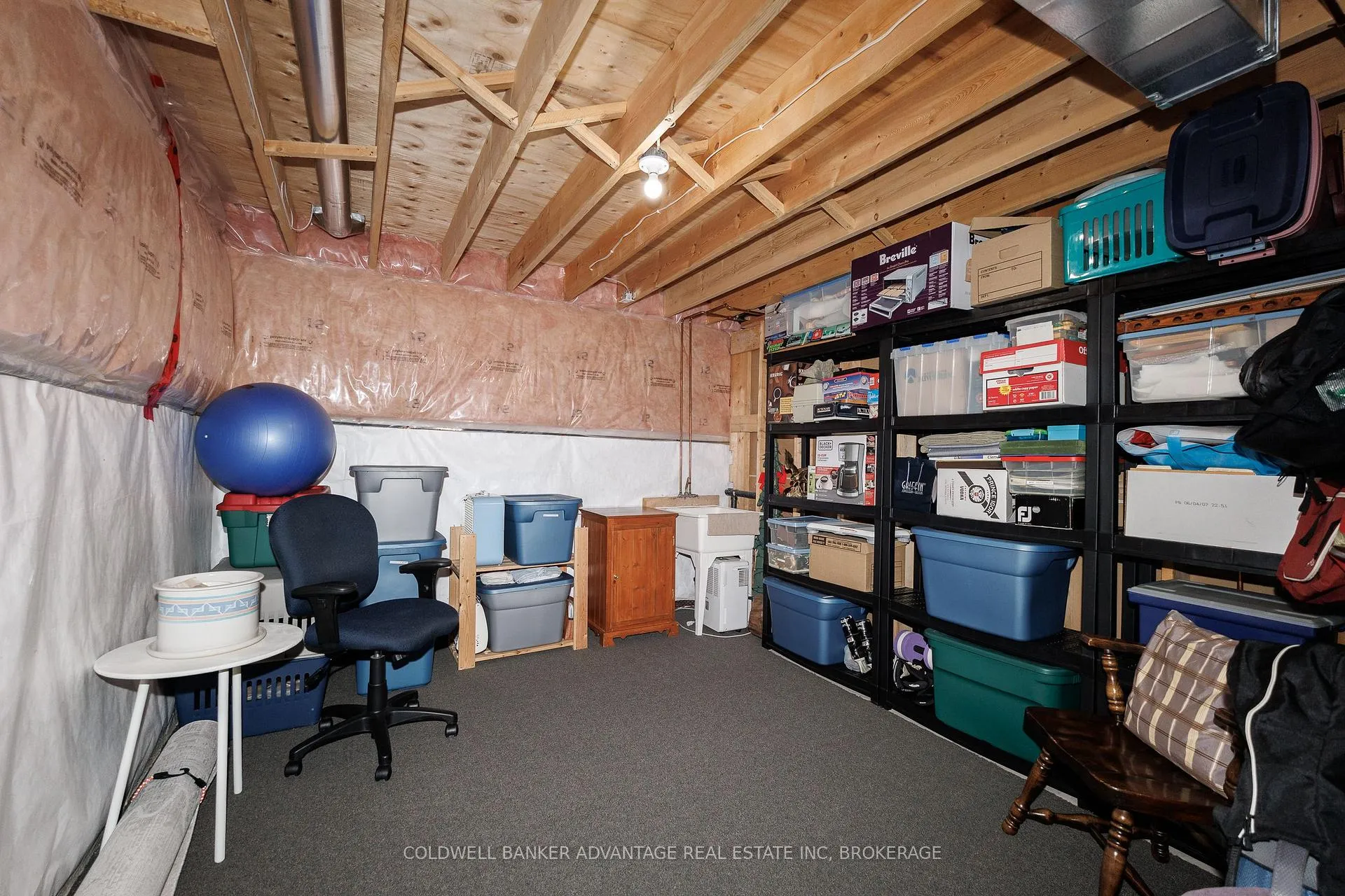 Photo 8 of 18 Willson Crossing Court, Pelham, Fonthill — HOMEH