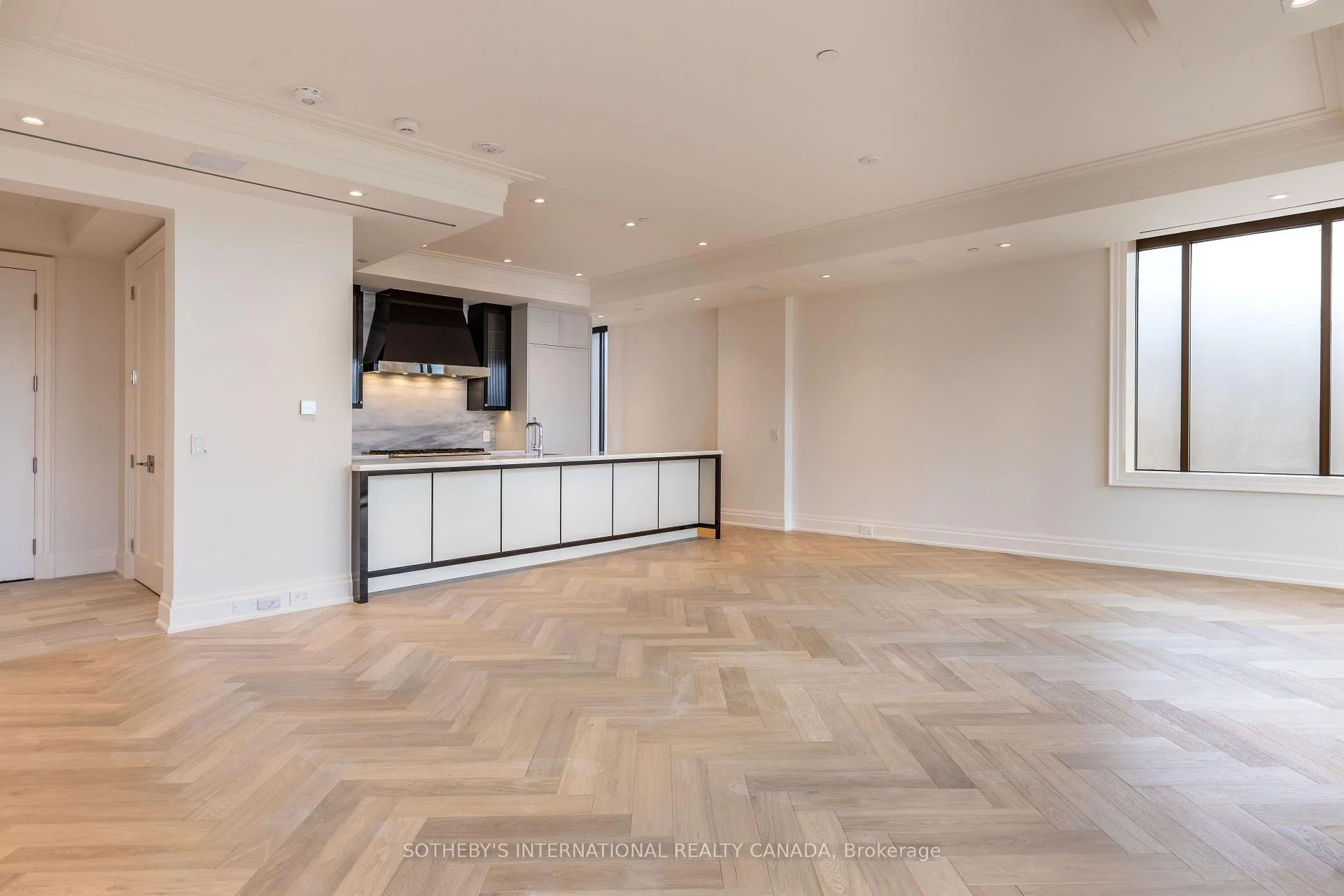 Photo 5 of Unit 1102, 89 Avenue Road, Toronto, The Annex — HOMEH