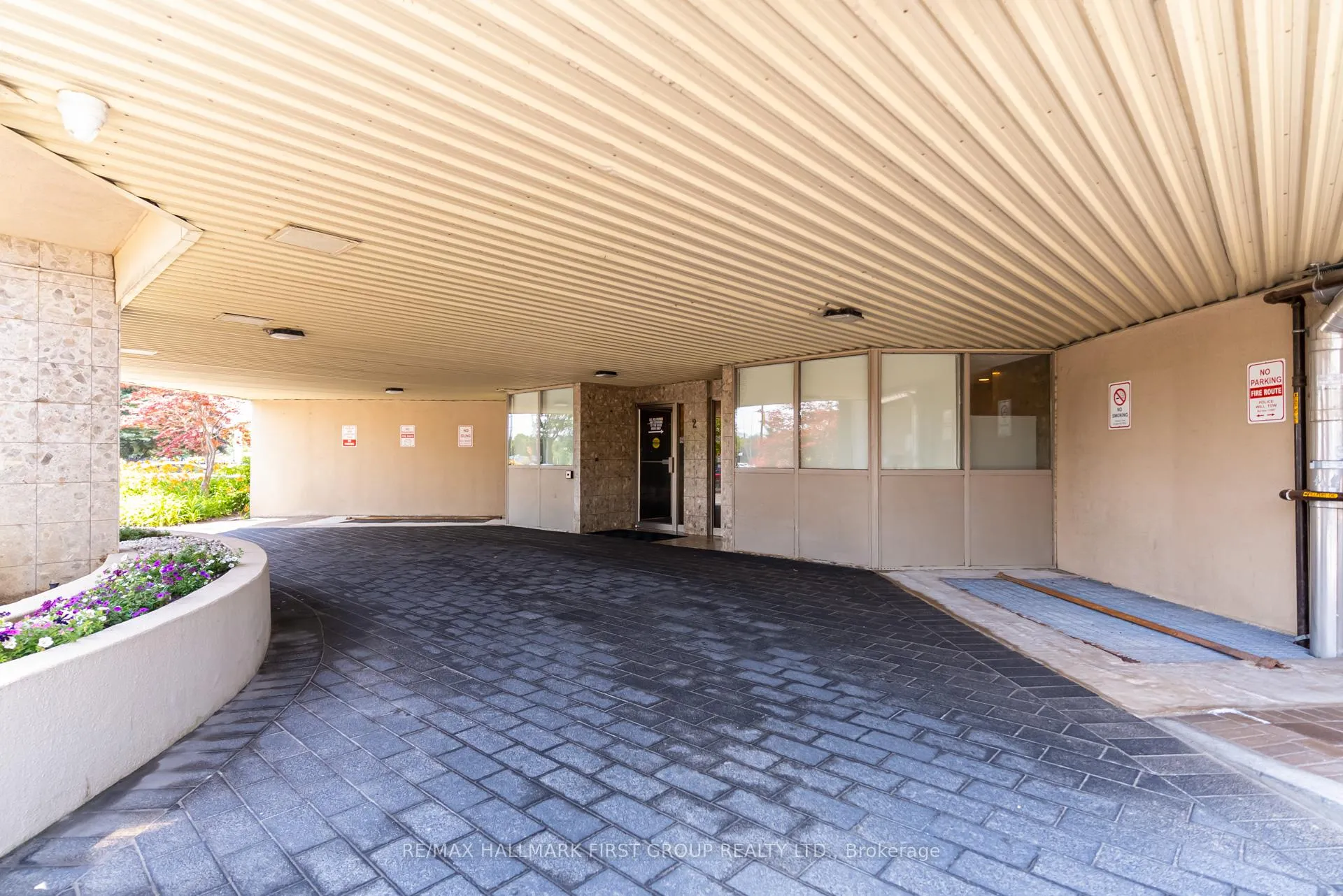 Photo 3 of Unit #1209, 2 Westney Road N, Ajax, Central West — HOMEH