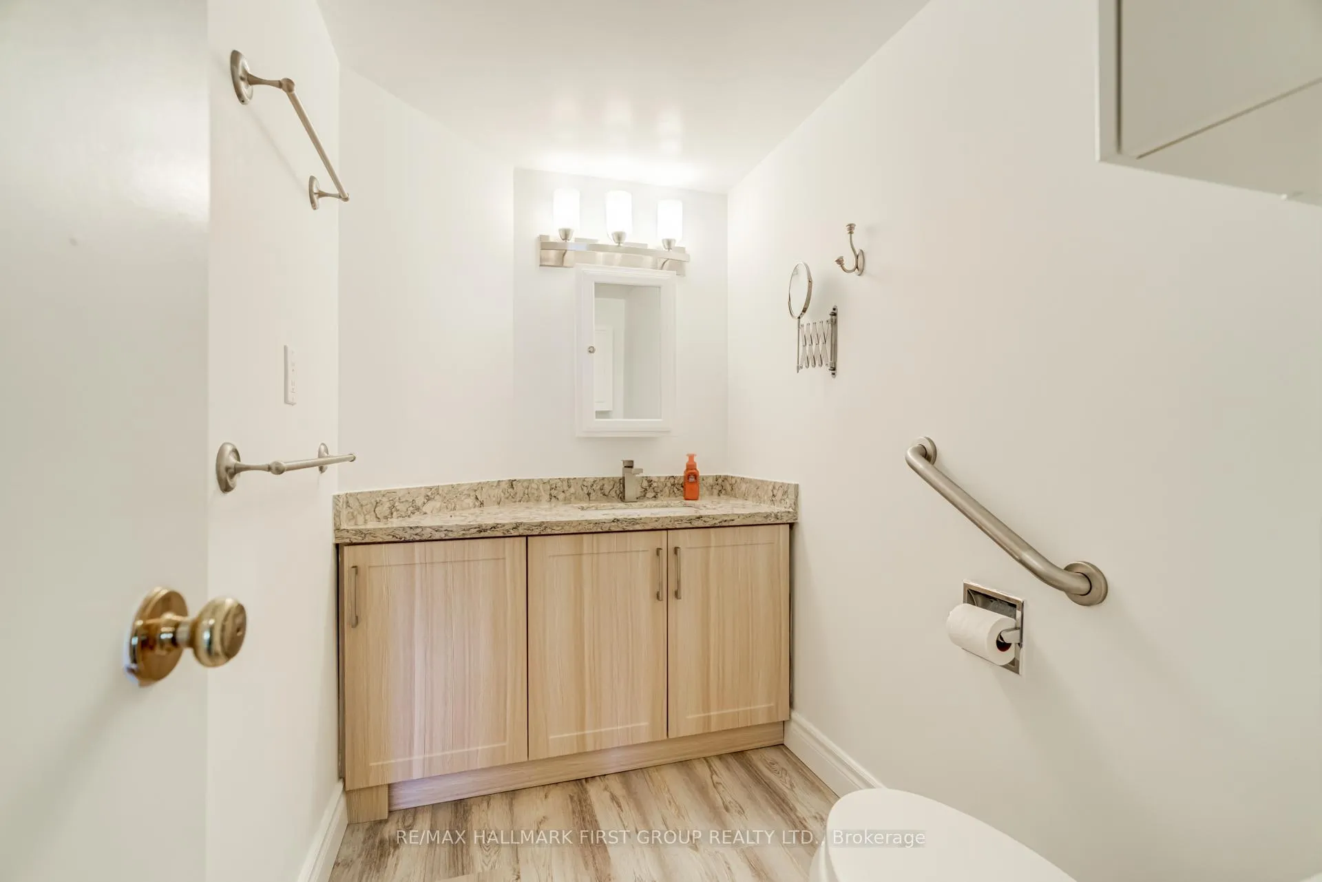 Photo 18 of Unit #1209, 2 Westney Road N, Ajax, Central West — HOMEH