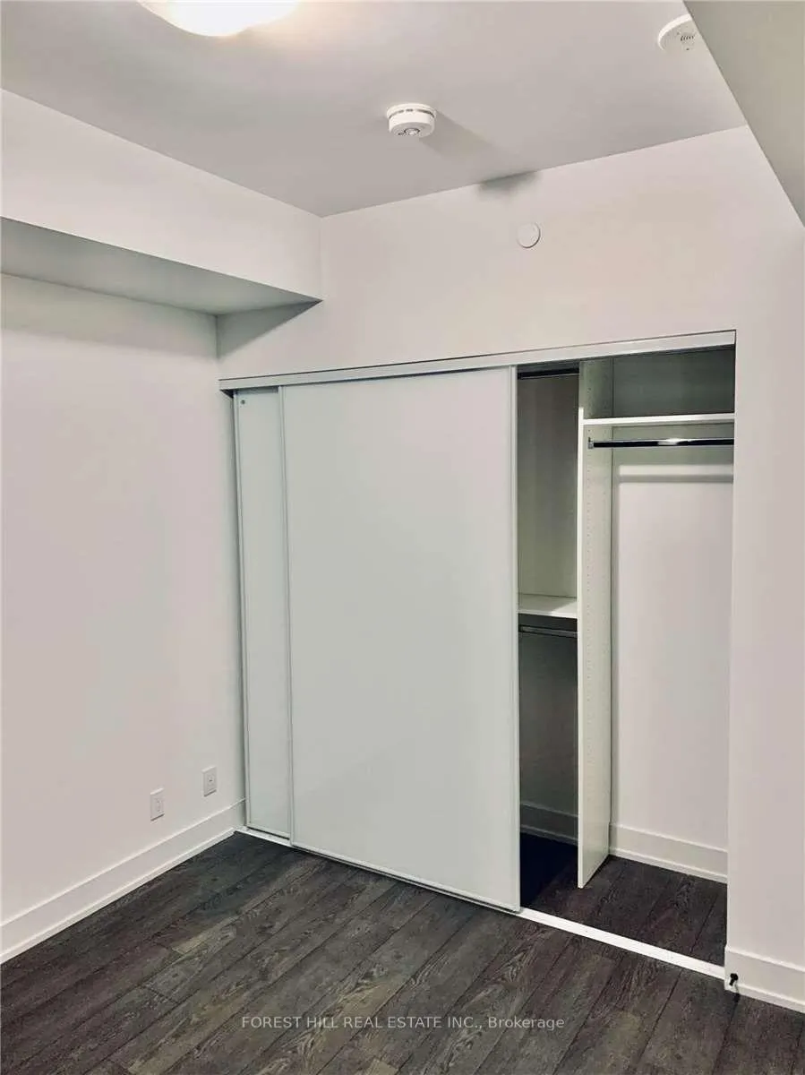 Photo 6 of Unit 1305, 11 Lillian Street, Toronto, Mount Pleasant West — HOMEH