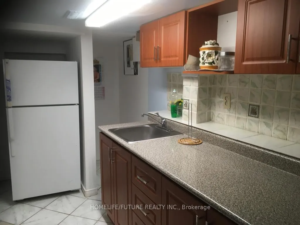 Photo 3 of Unit Bsmt, 70 Oakhaven Drive, Scarborough, Milliken — HOMEH