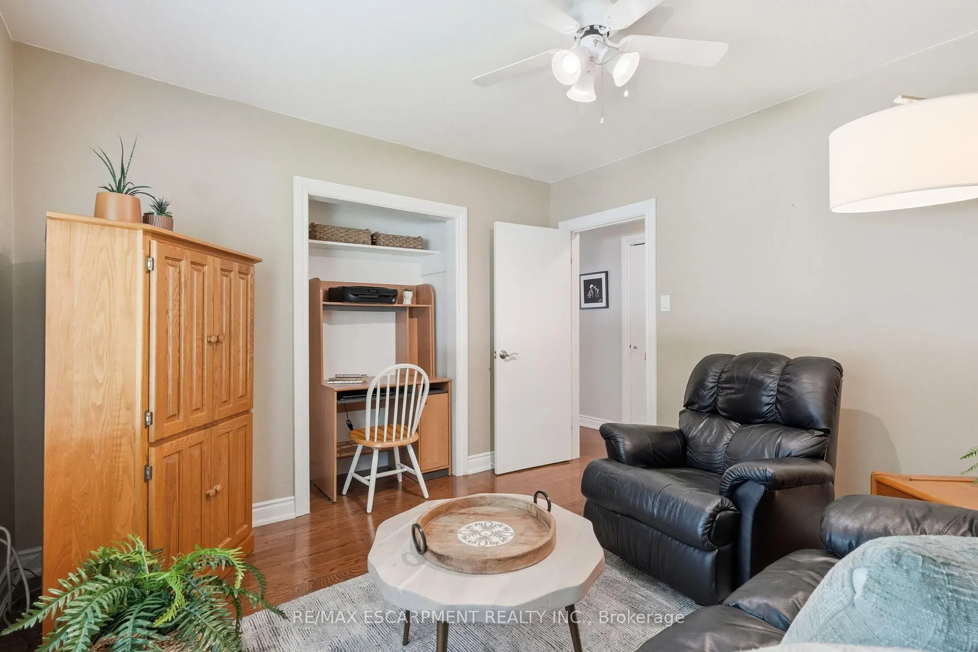 Photo 21 of 101 Victoria Street, Hamilton, Waterdown — HOMEH