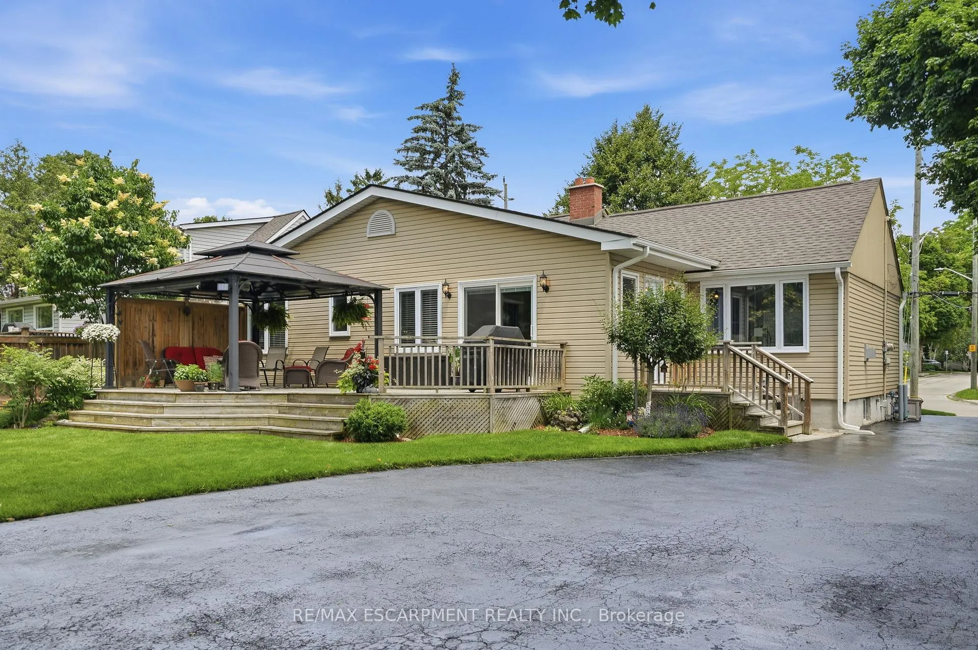 Photo 24 of 101 Victoria Street, Hamilton, Waterdown — HOMEH