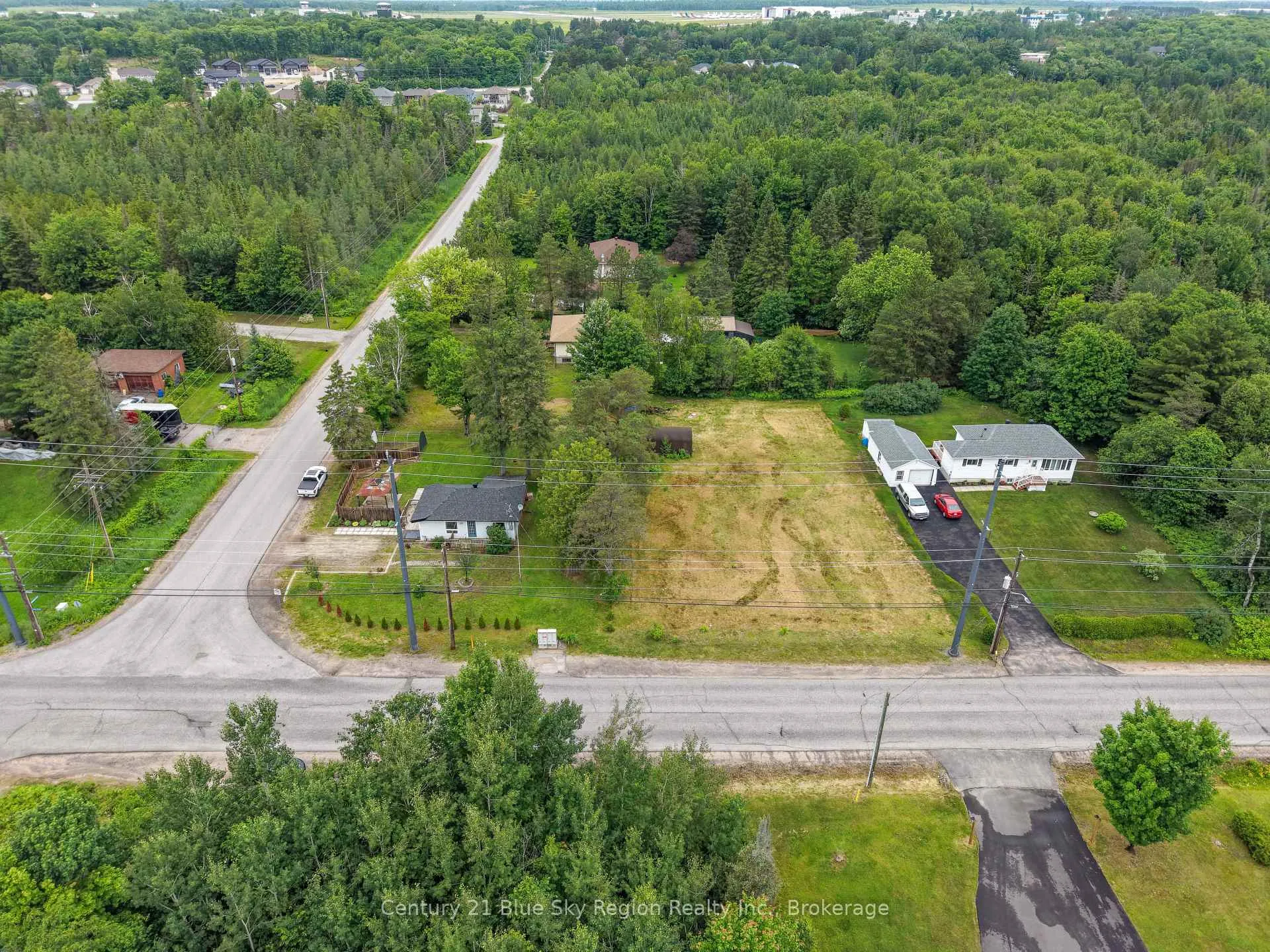 Photo 42 of 316 Tower Drive, North Bay, Airport — HOMEH