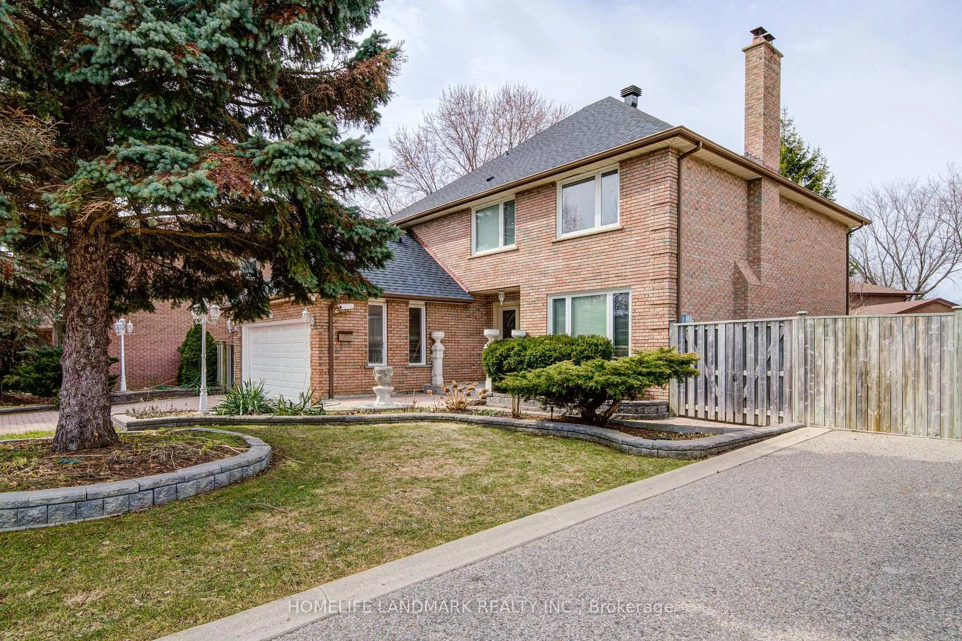 Photo 2 of 4303 Bridlepath Trail, Mississauga, Erin Mills — HOMEH