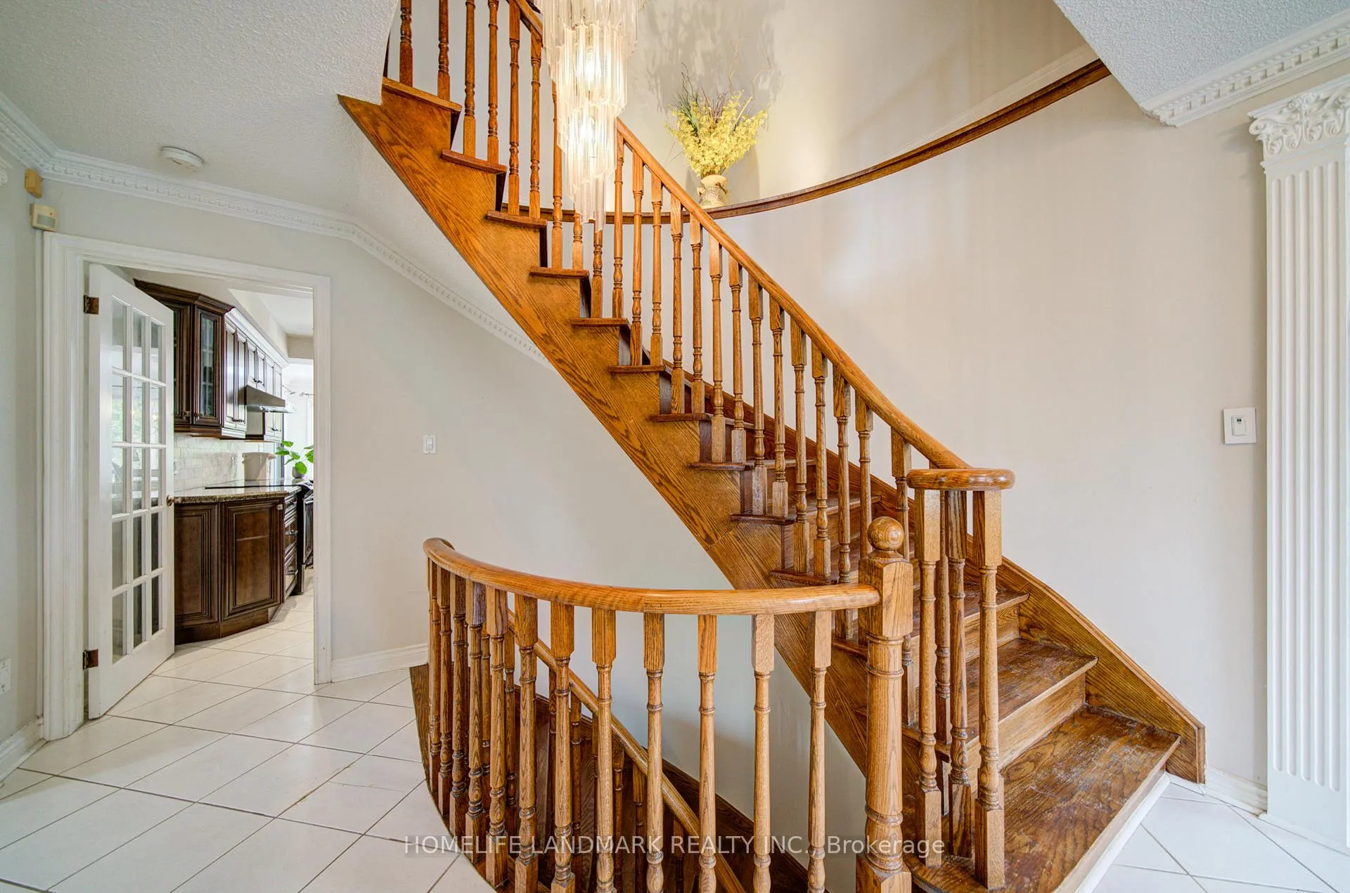 Photo 6 of 4303 Bridlepath Trail, Mississauga, Erin Mills — HOMEH