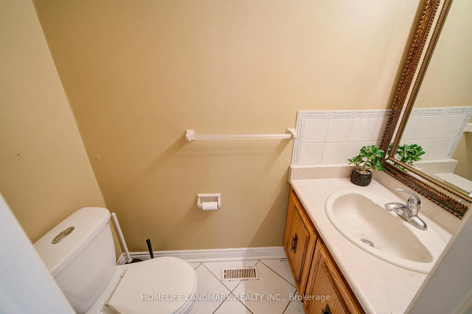 Photo 7 of 4303 Bridlepath Trail, Mississauga, Erin Mills — HOMEH