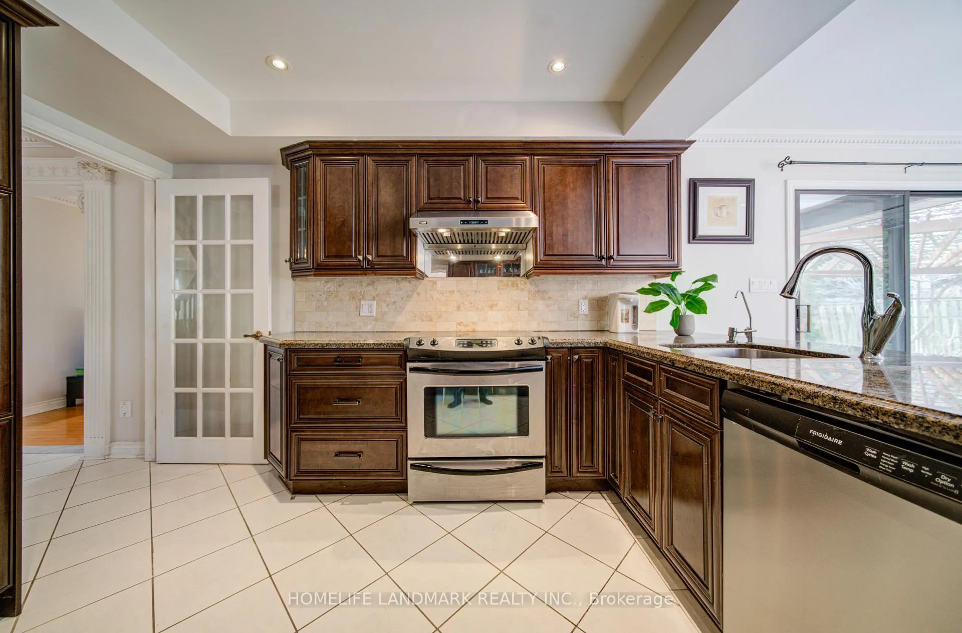 Photo 15 of 4303 Bridlepath Trail, Mississauga, Erin Mills — HOMEH