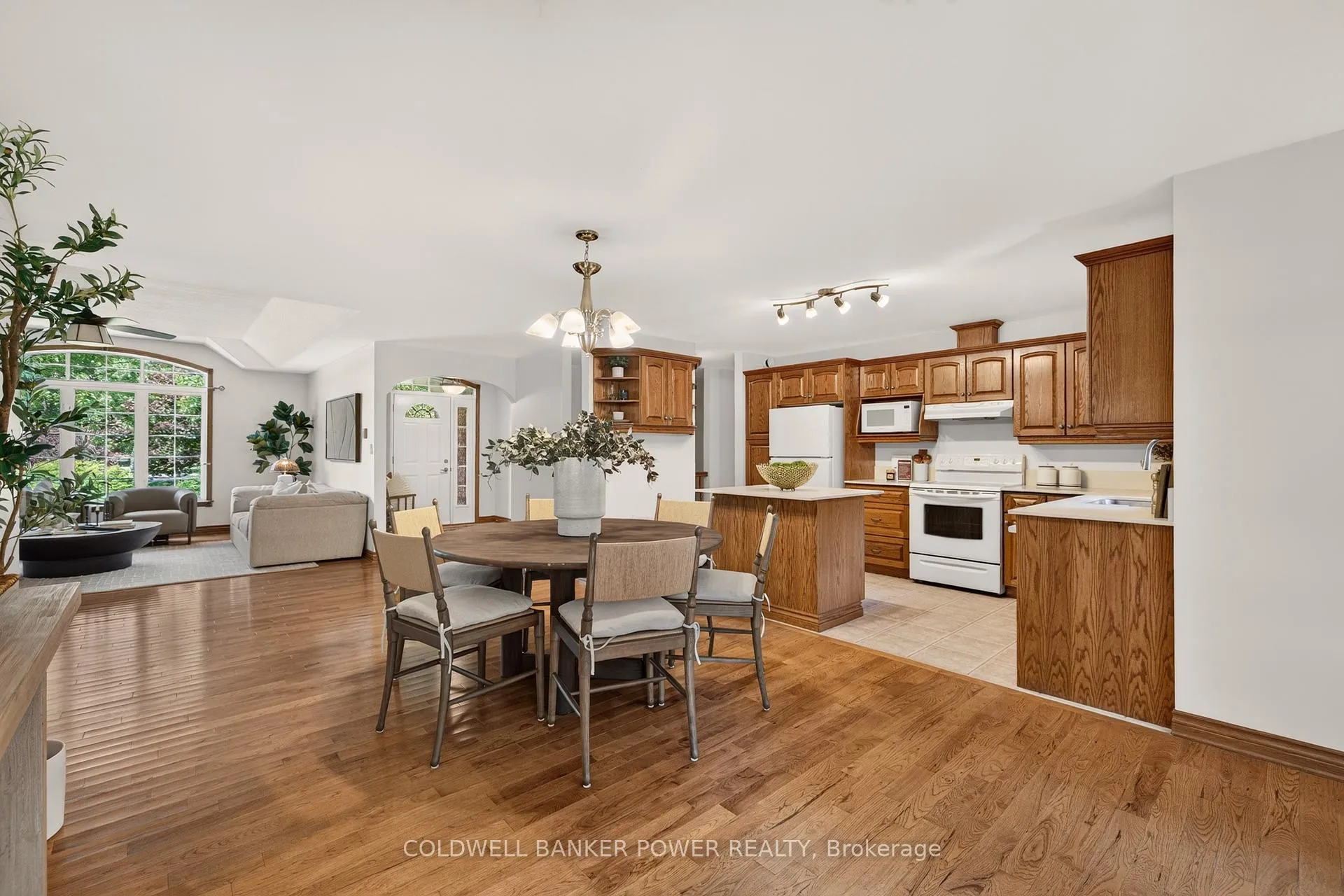 Photo 13 of 10013 Graham Road, West Elgin, Eagle — HOMEH