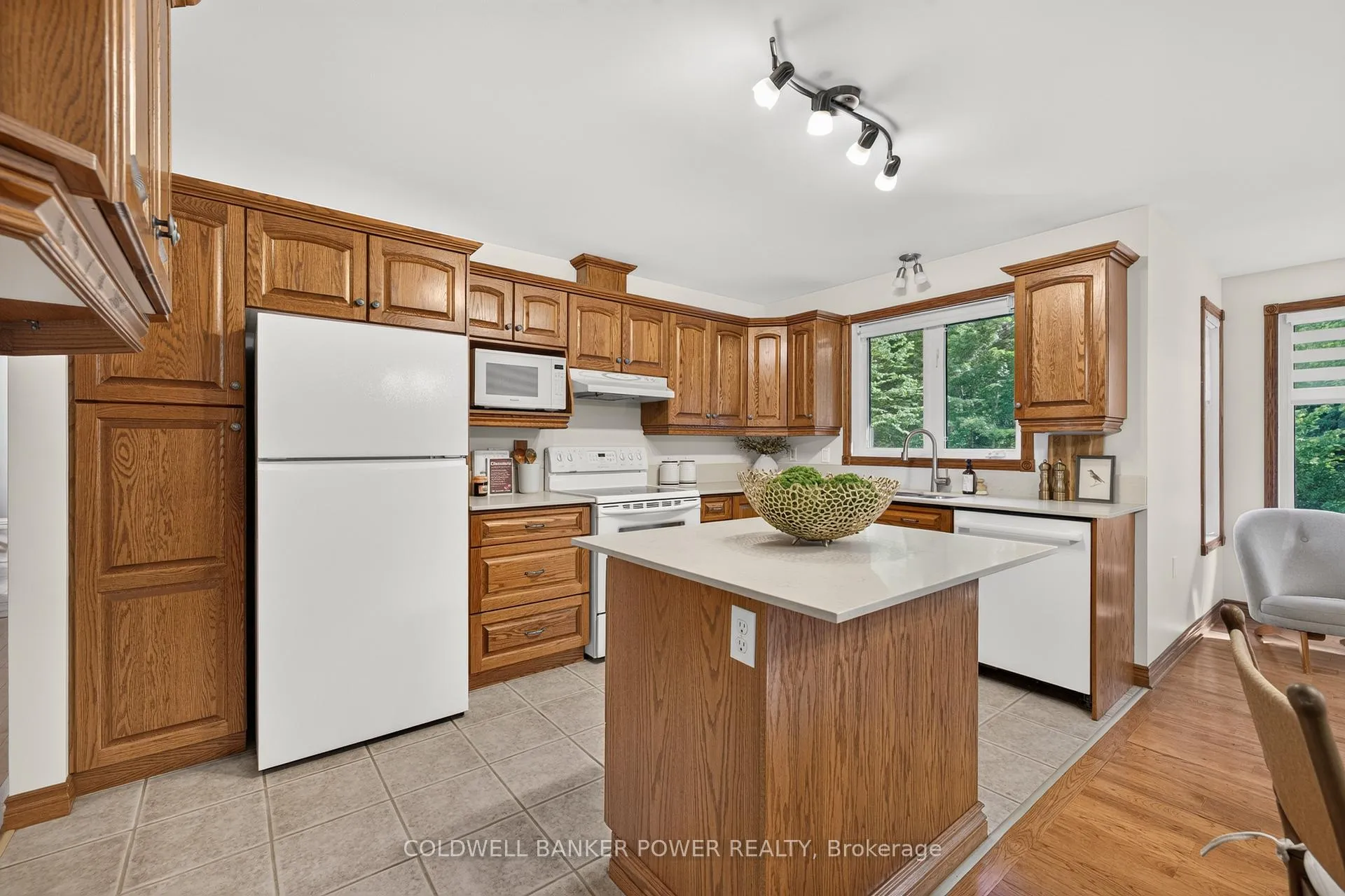 Photo 19 of 10013 Graham Road, West Elgin, Eagle — HOMEH
