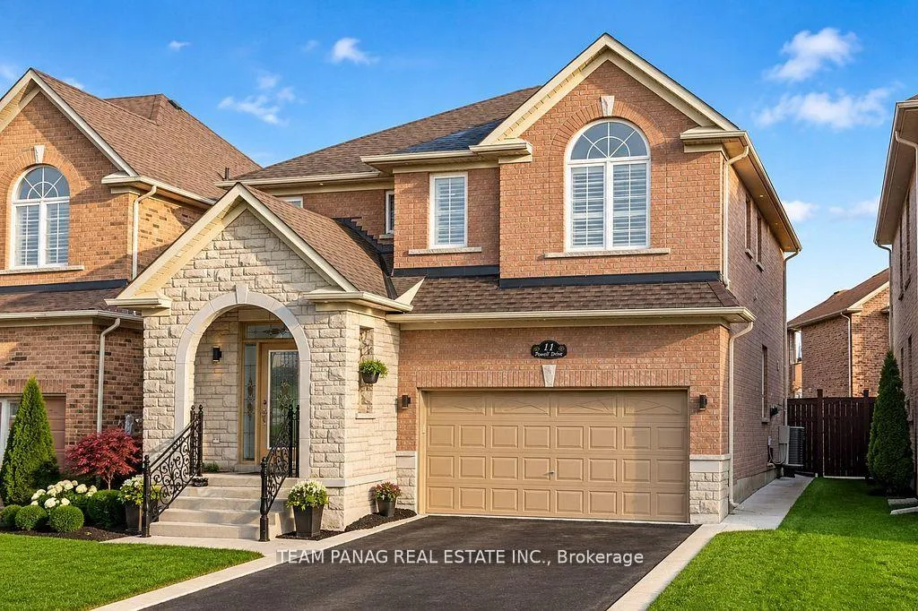 Photo 3 of 11 Powell Drive, Brampton, Sandringham-Wellington — HOMEH