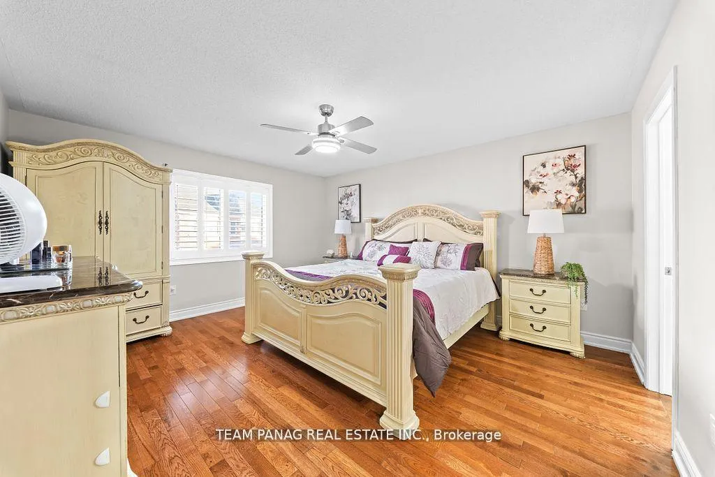 Photo 23 of 11 Powell Drive, Brampton, Sandringham-Wellington — HOMEH