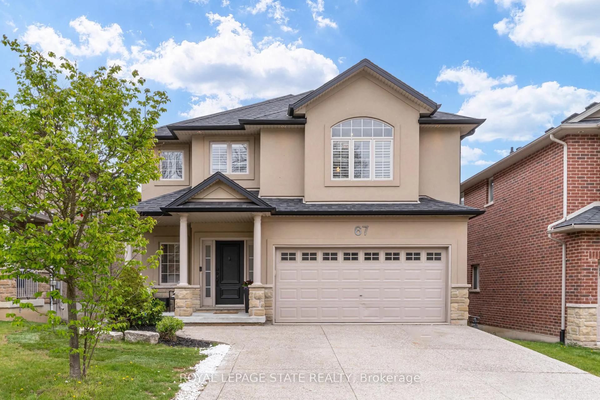 Photo 3 of 67 Newcombe Road, Hamilton, Dundas — HOMEH