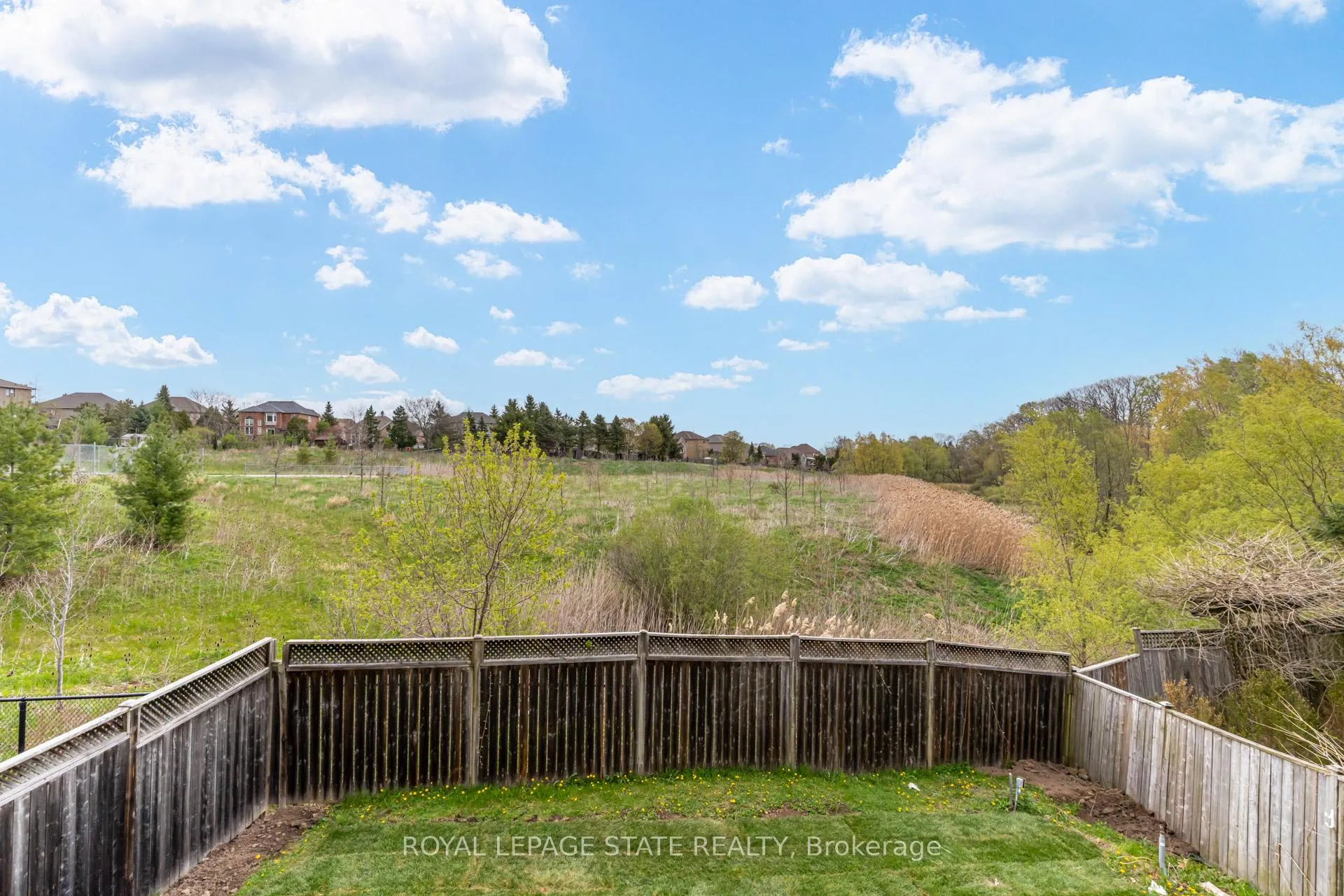 Photo 22 of 67 Newcombe Road, Hamilton, Dundas — HOMEH