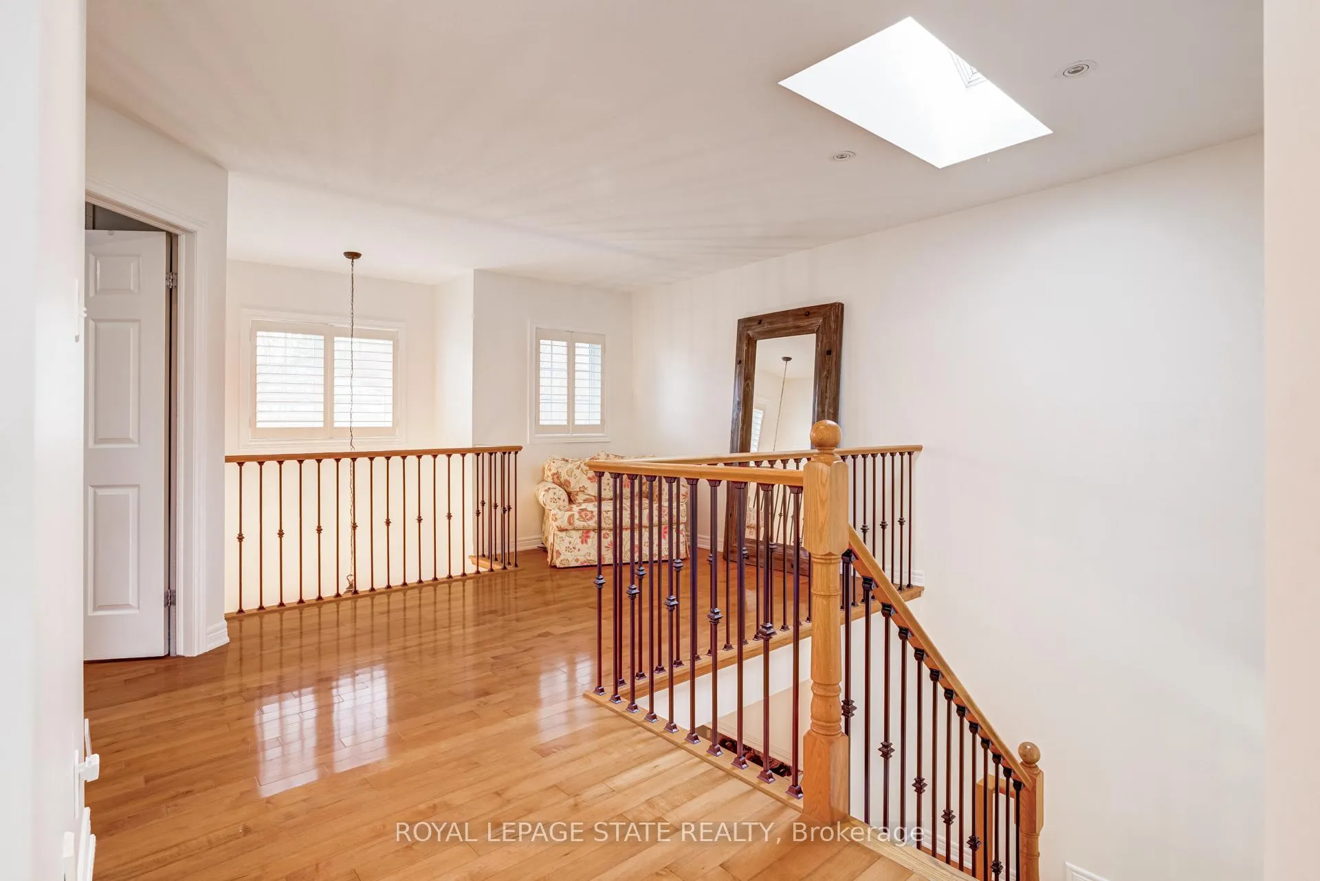 Photo 27 of 67 Newcombe Road, Hamilton, Dundas — HOMEH