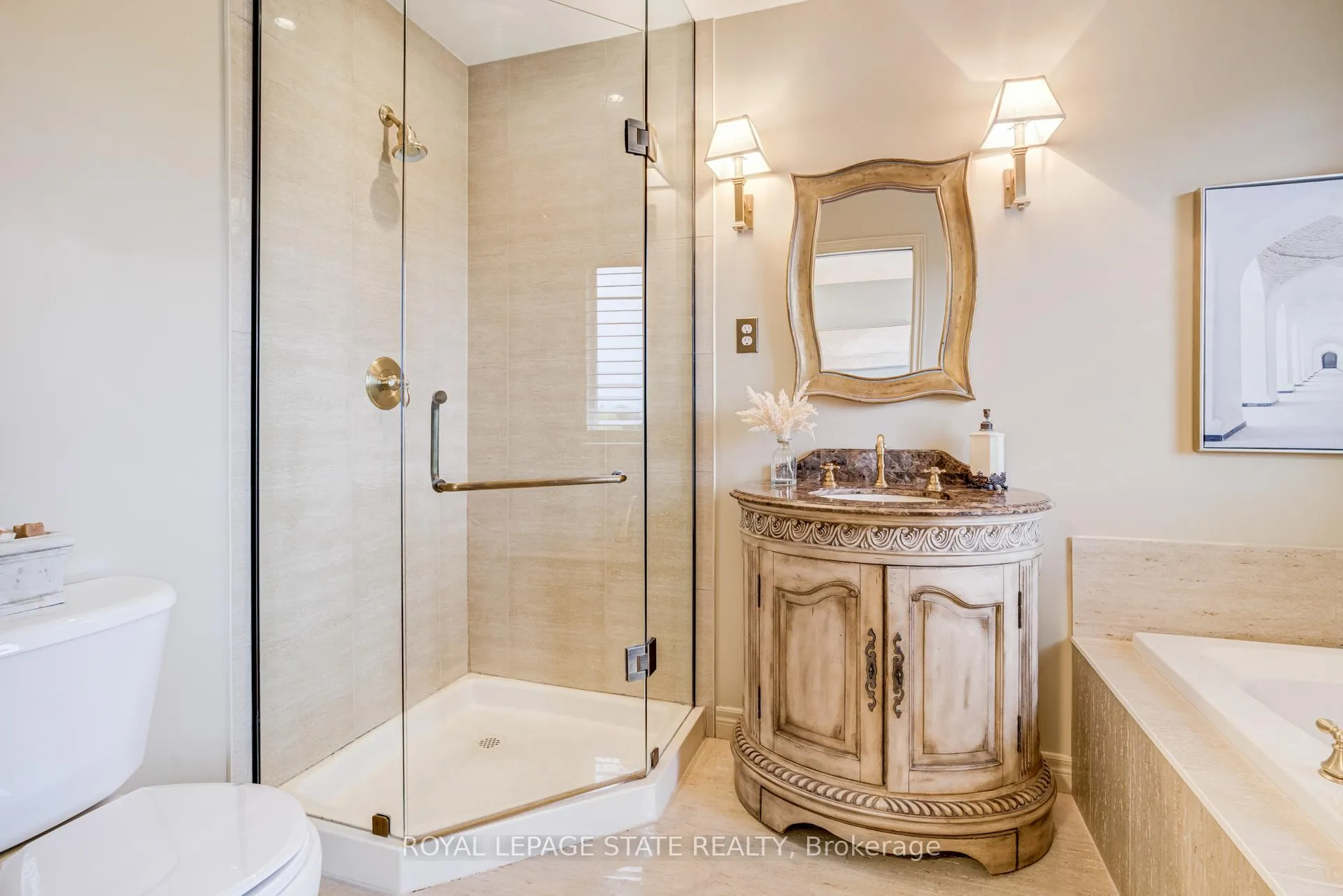 Photo 30 of 67 Newcombe Road, Hamilton, Dundas — HOMEH
