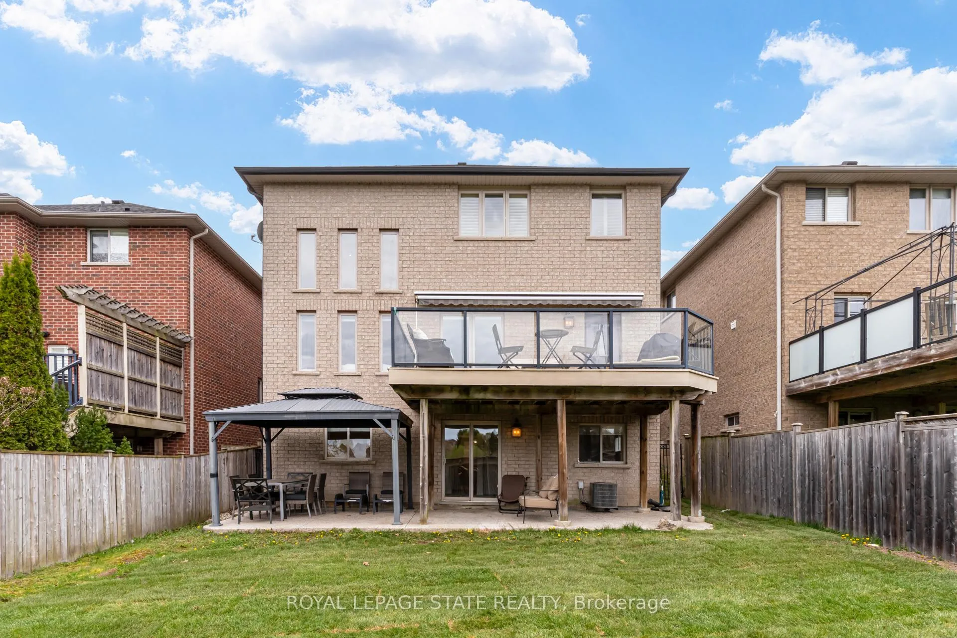 Photo 42 of 67 Newcombe Road, Hamilton, Dundas — HOMEH