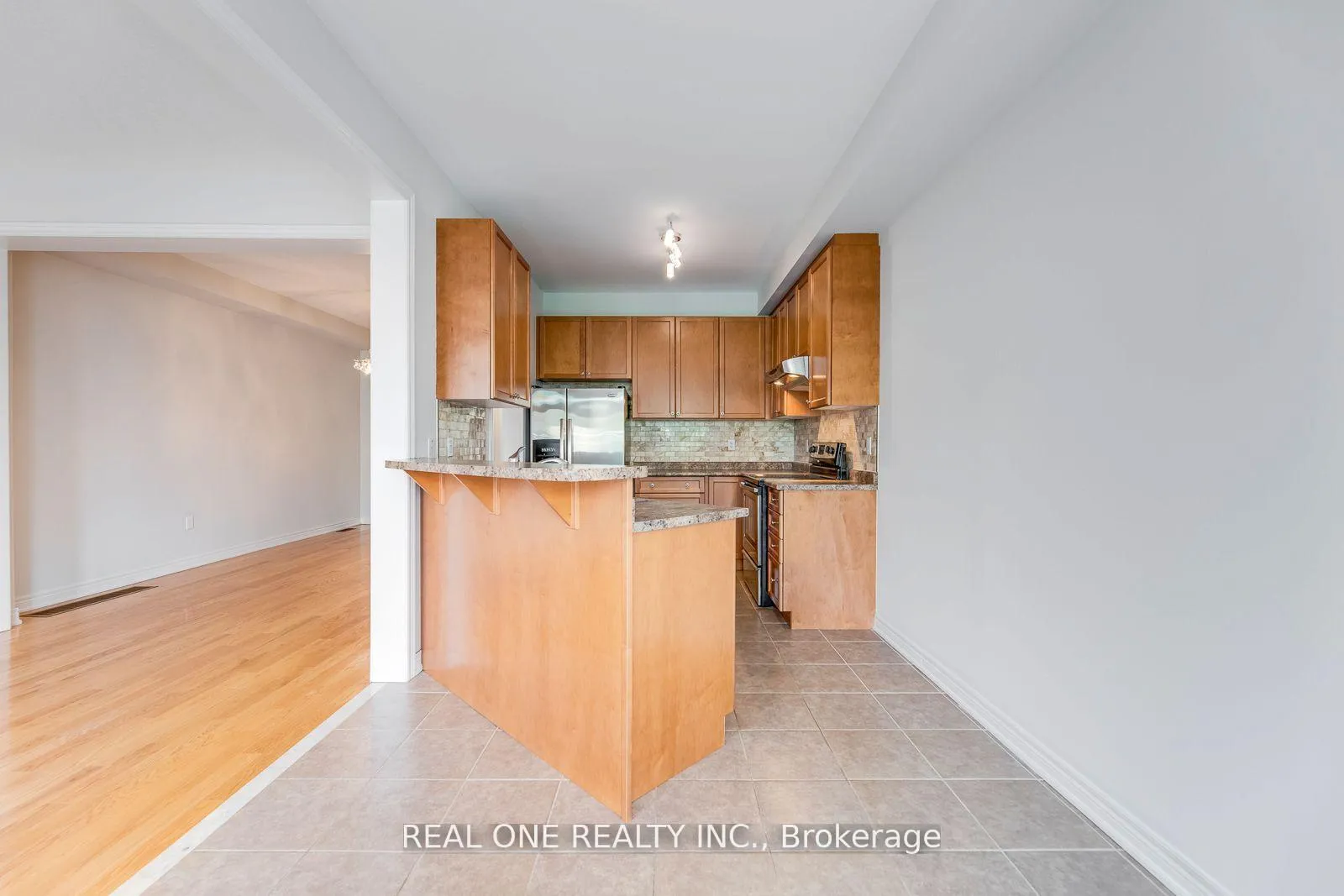 Photo 8 of 1263 Craigleith Road, Oakville, Joshua Creek — HOMEH
