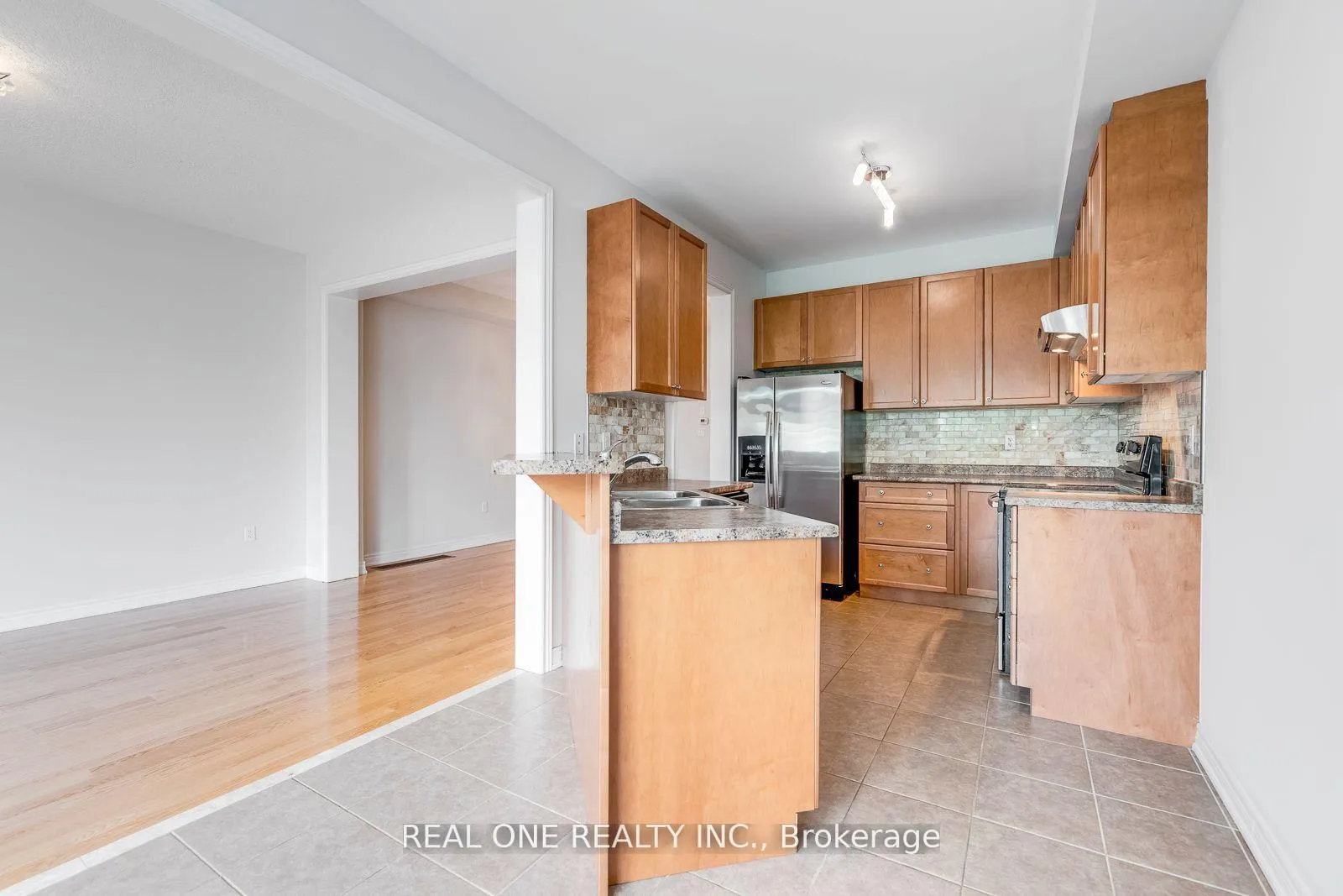 Photo 13 of 1263 Craigleith Road, Oakville, Joshua Creek — HOMEH