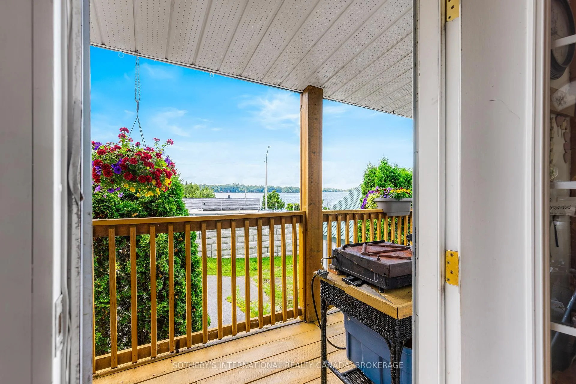 Photo 4 of 50 - 60 Water Street, Gananoque, Gananoque — HOMEH