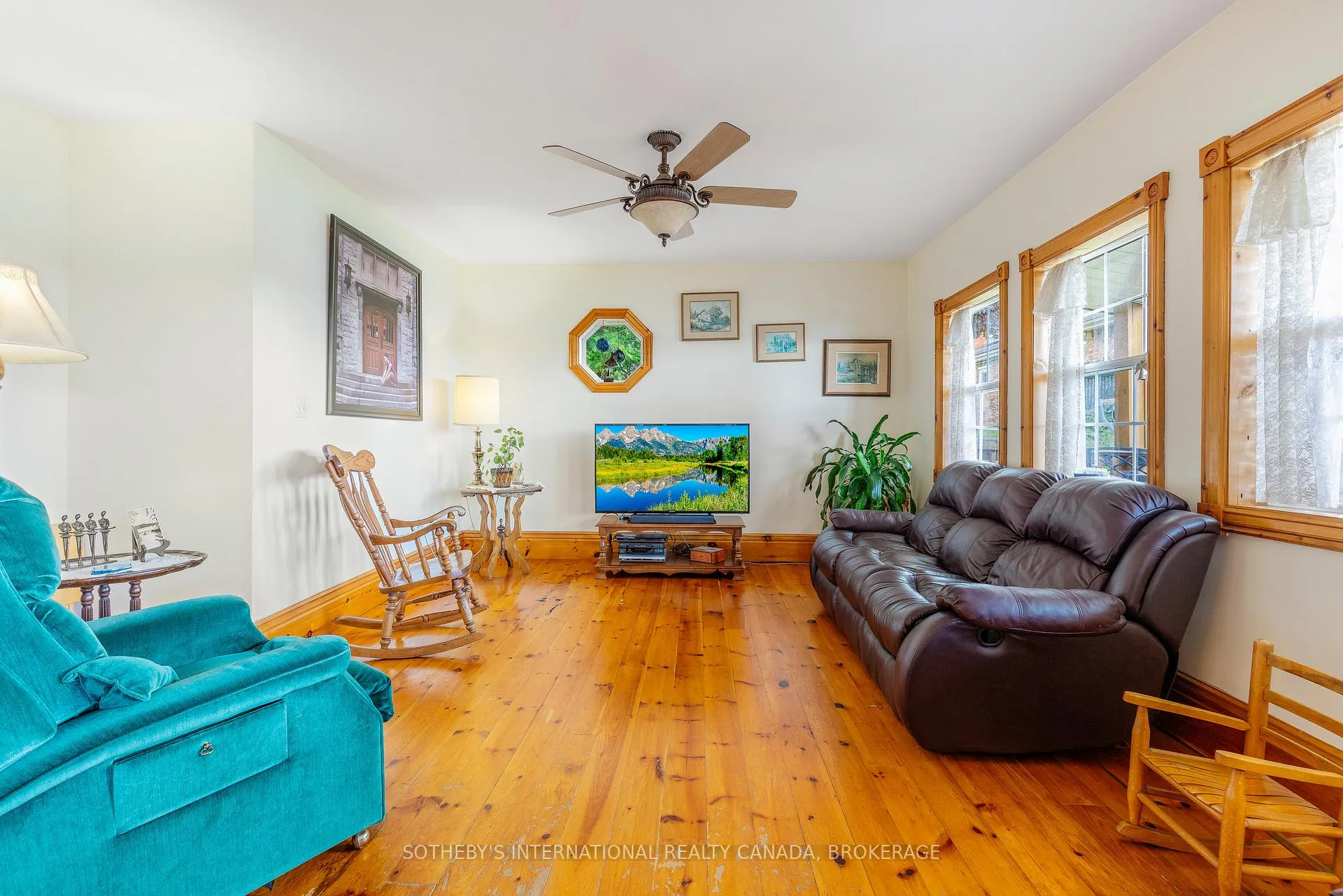 Photo 13 of 50 - 60 Water Street, Gananoque, Gananoque — HOMEH