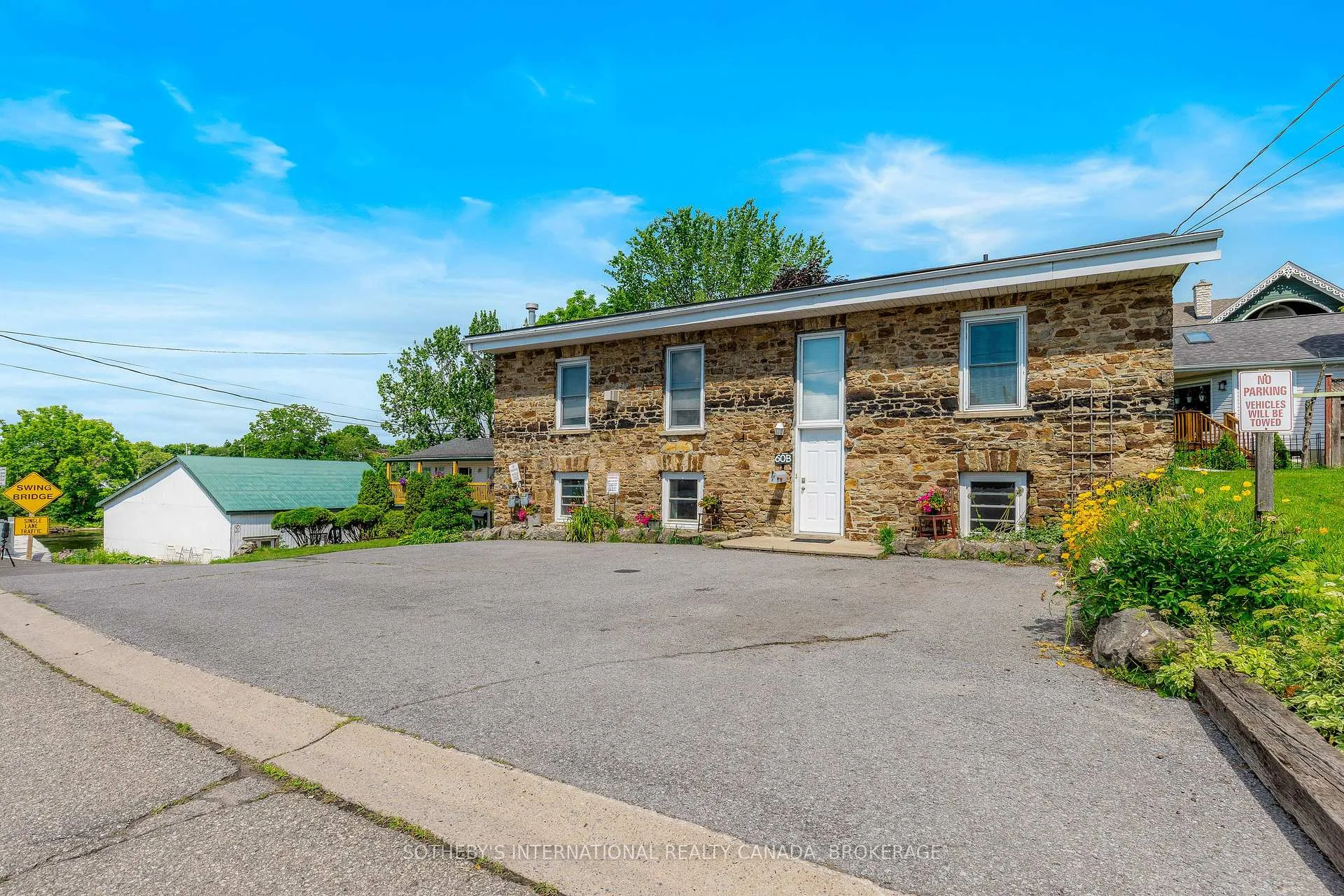 Photo 25 of 50 - 60 Water Street, Gananoque, Gananoque — HOMEH
