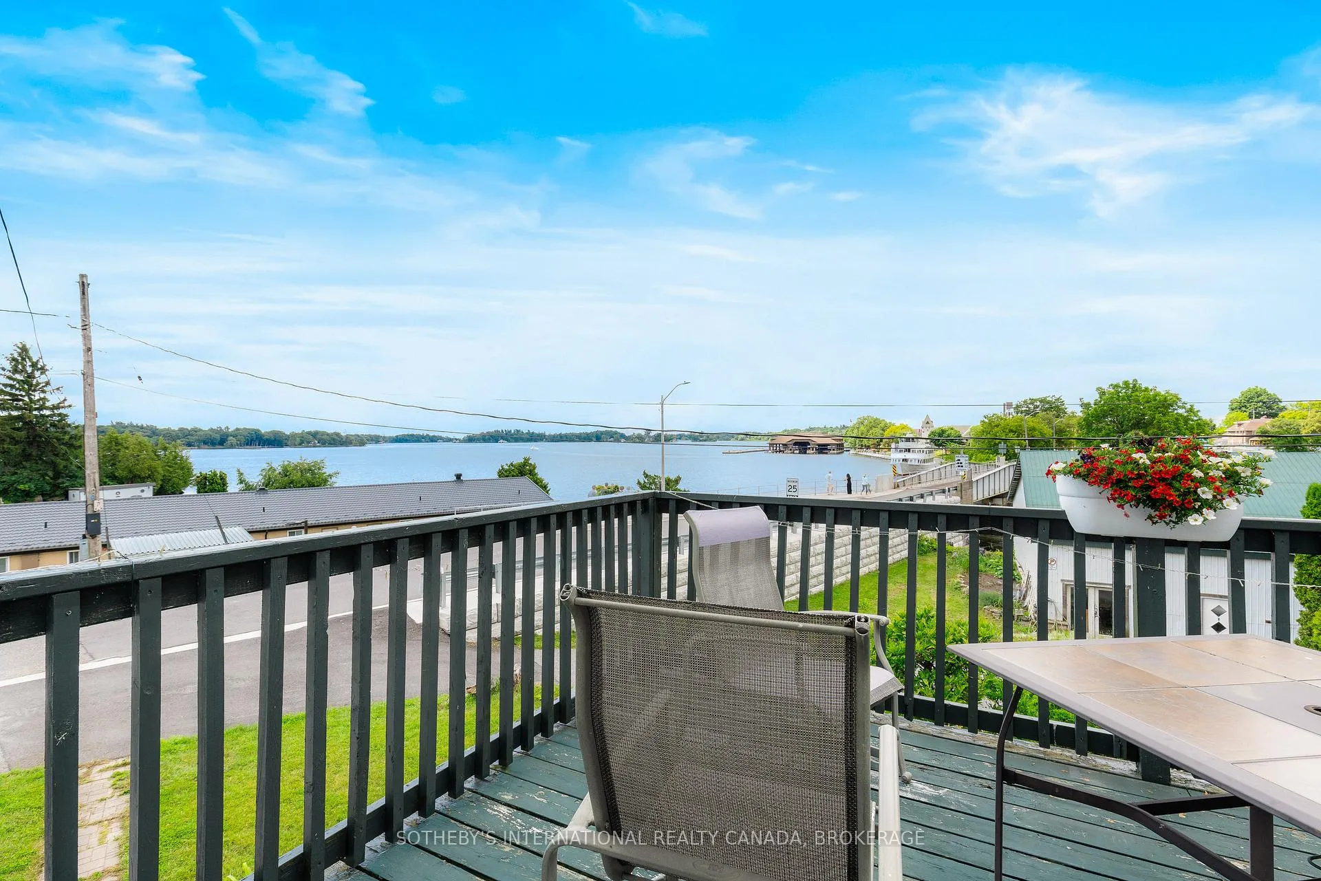 Photo 35 of 50 - 60 Water Street, Gananoque, Gananoque — HOMEH