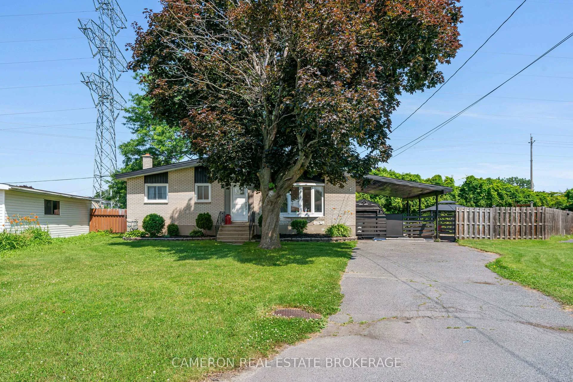 Photo 2 of 255 Laframboise Avenue, Cornwall, Cornwall — HOMEH