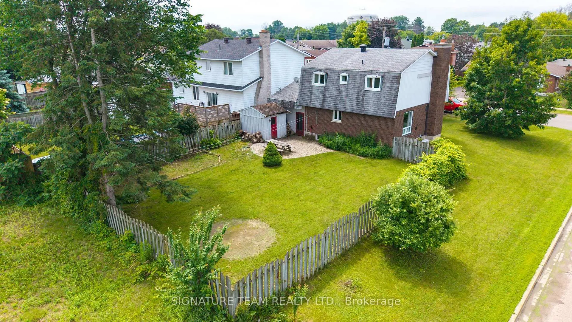 Photo 7 of 401 Broadview Drive, Pembroke, Pembroke — HOMEH