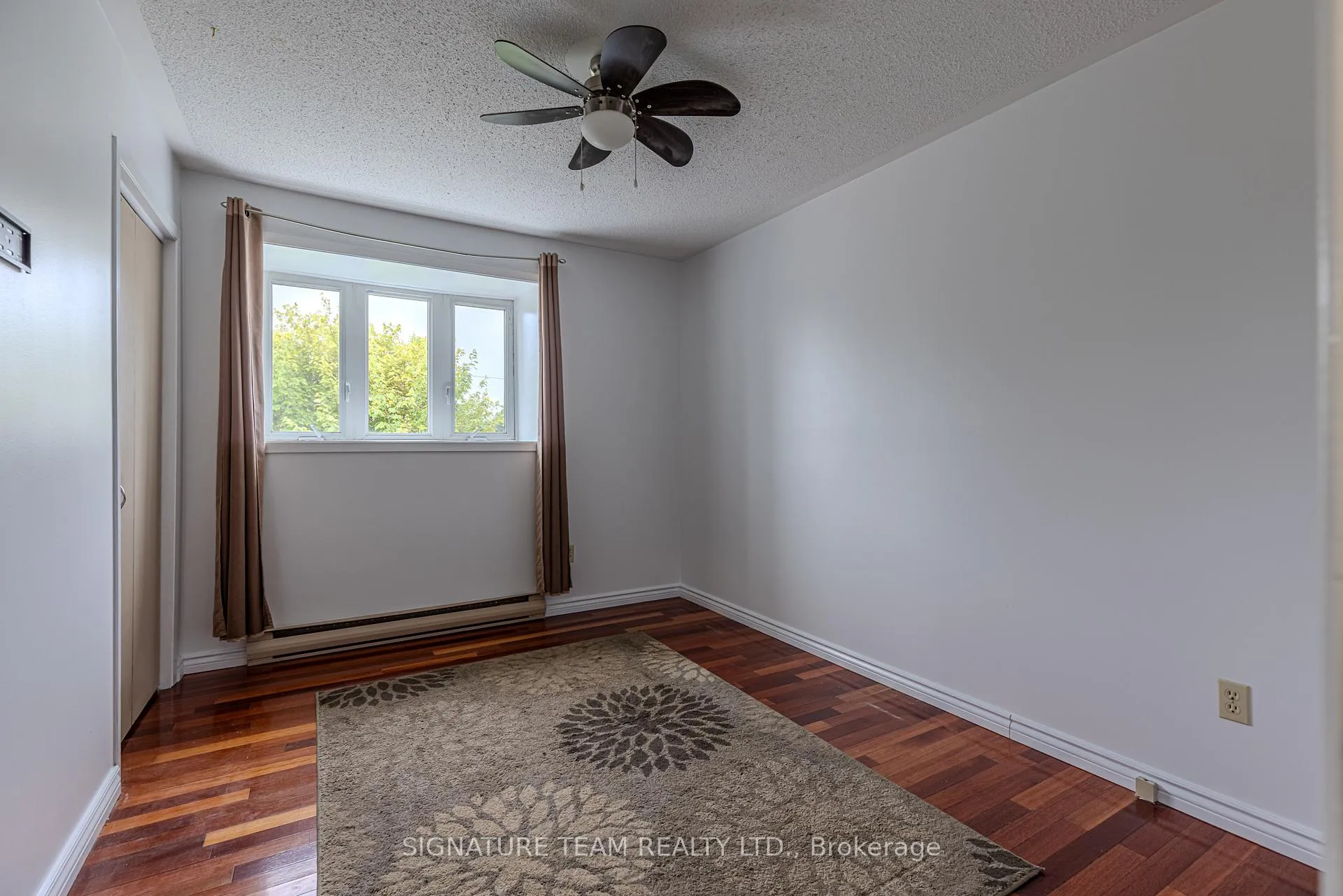 Photo 14 of 401 Broadview Drive, Pembroke, Pembroke — HOMEH