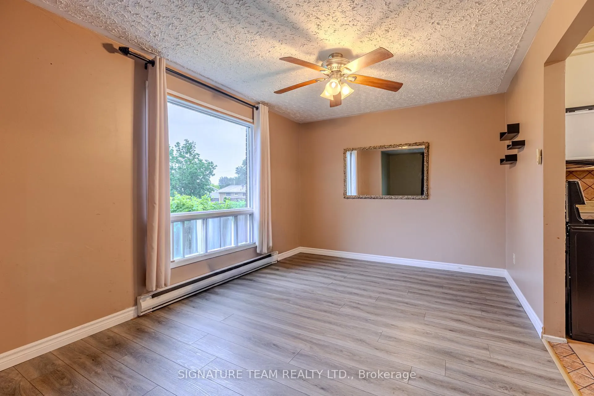 Photo 29 of 401 Broadview Drive, Pembroke, Pembroke — HOMEH