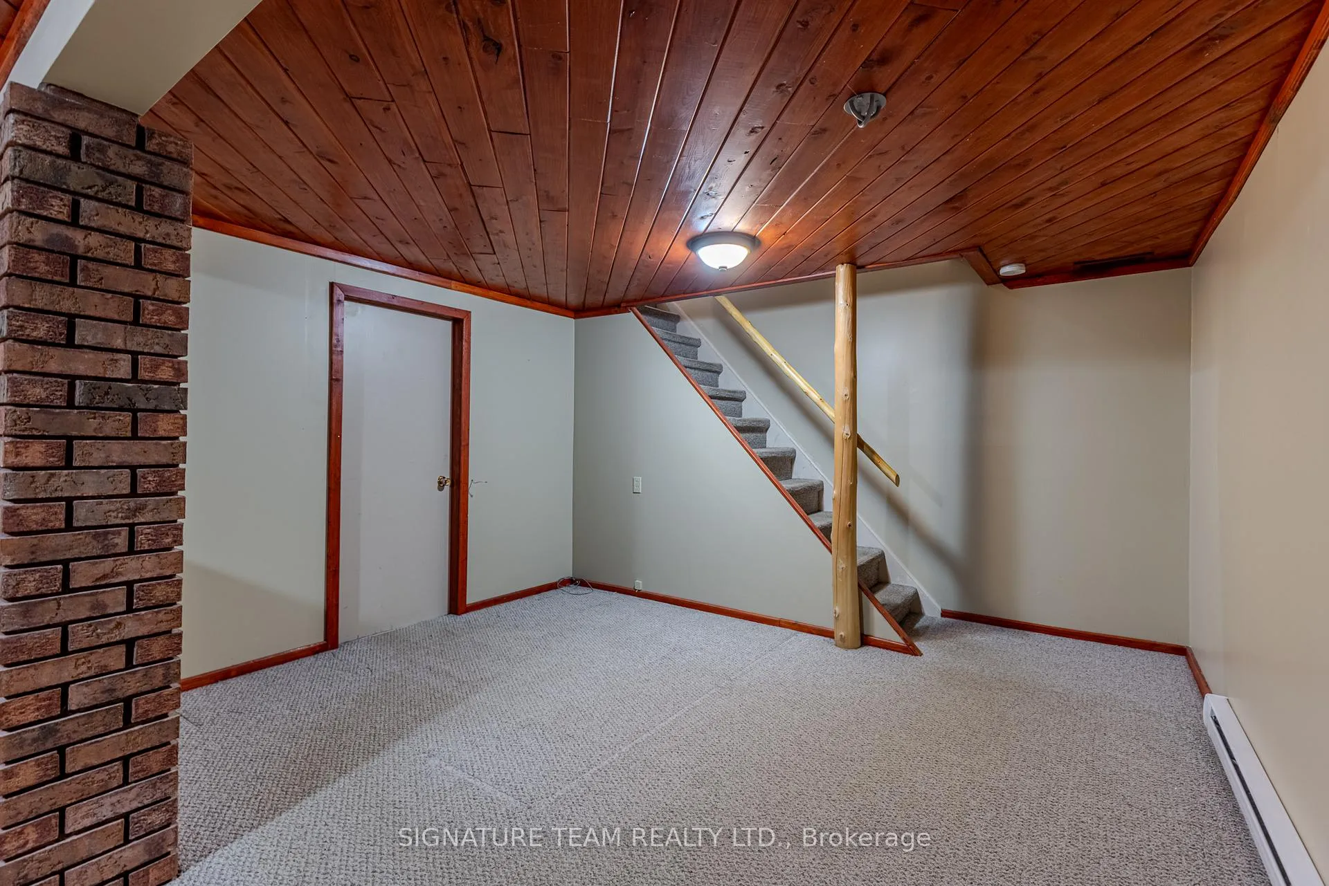Photo 37 of 401 Broadview Drive, Pembroke, Pembroke — HOMEH