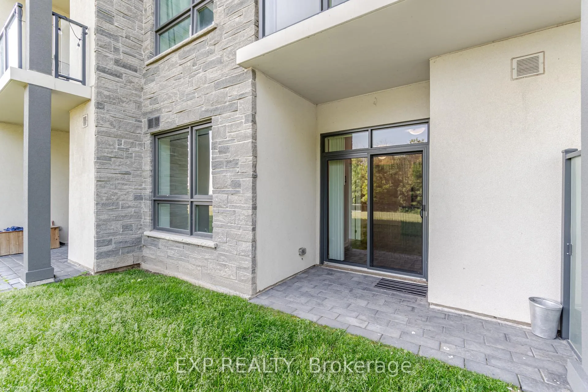 Photo 18 of Unit 121, 125 Shoreview Place, Hamilton, Stoney Creek — HOMEH