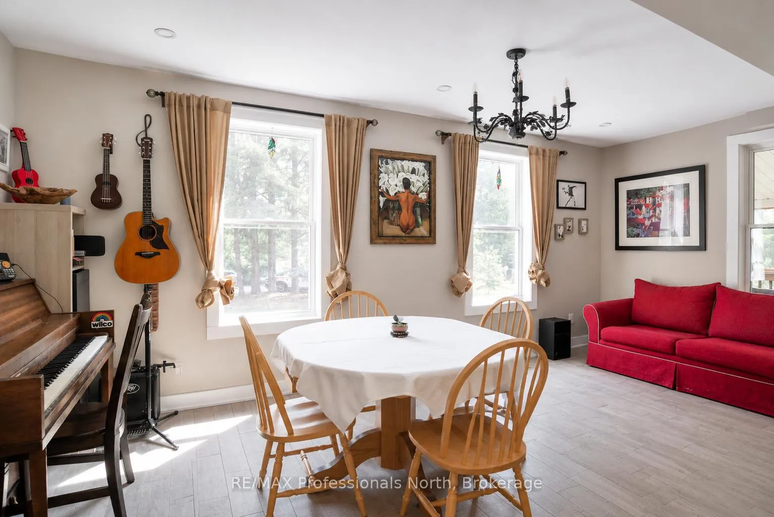 Photo 13 of 325 McPherson Street, Gravenhurst, Muskoka (S) — HOMEH