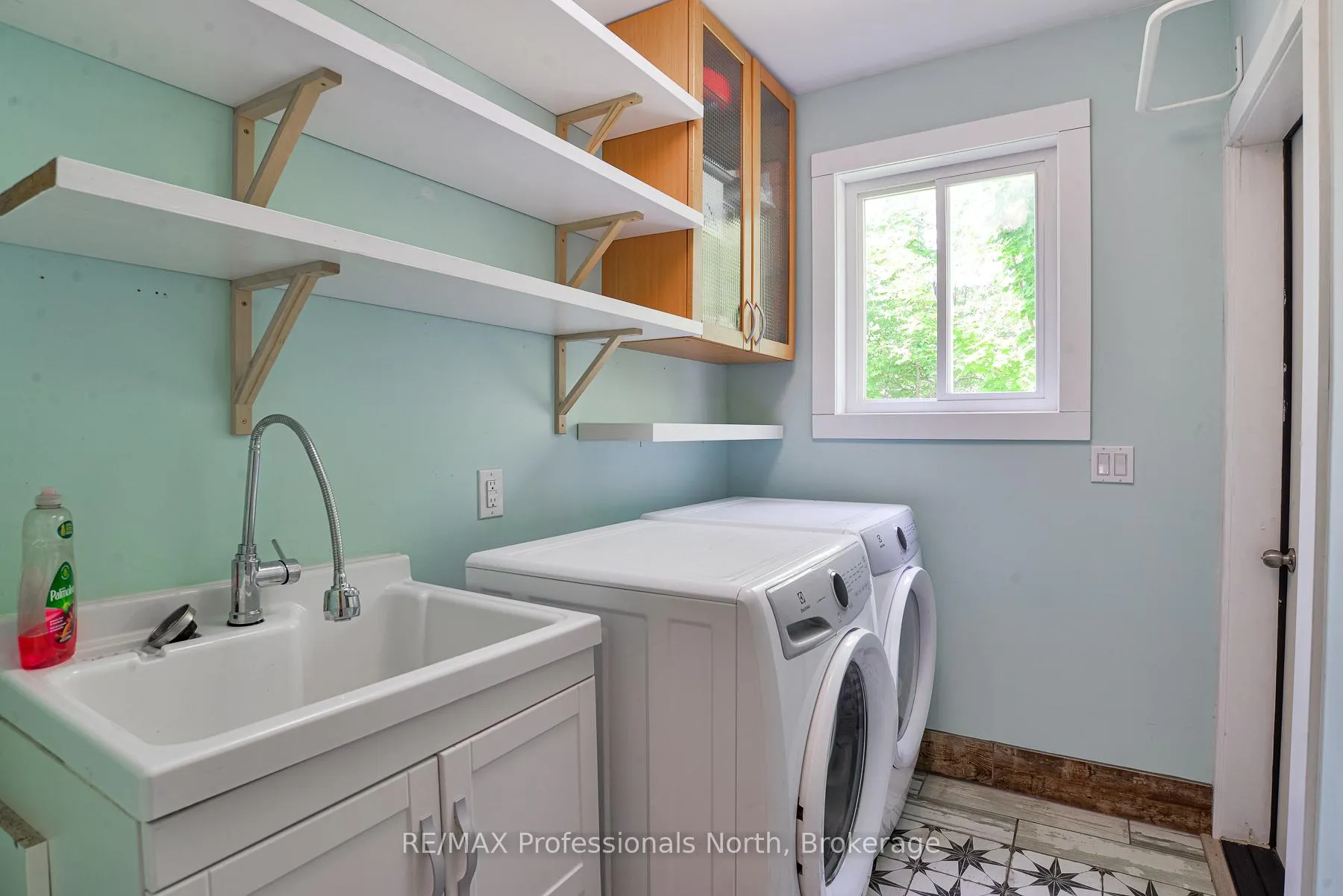 Photo 22 of 325 McPherson Street, Gravenhurst, Muskoka (S) — HOMEH