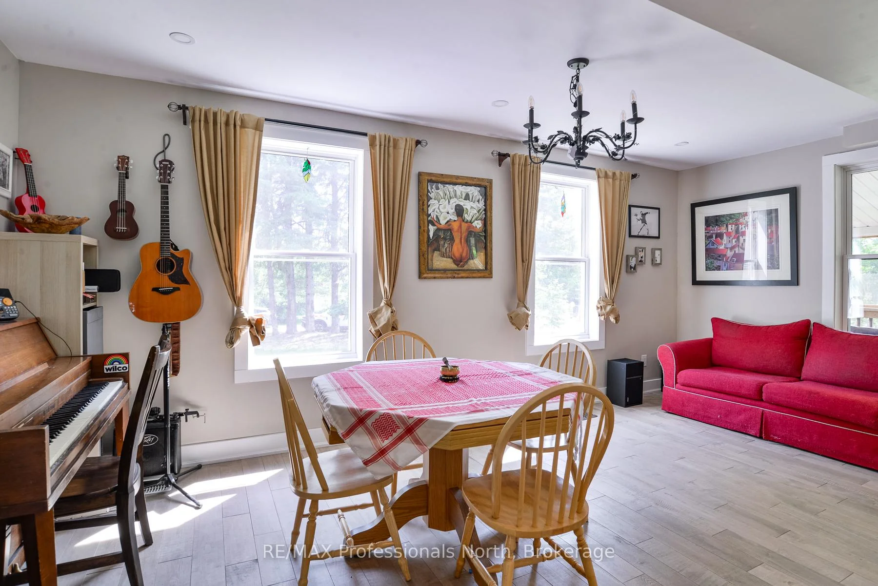 Photo 16 of 325 McPherson Street, Gravenhurst, Muskoka (S) — HOMEH