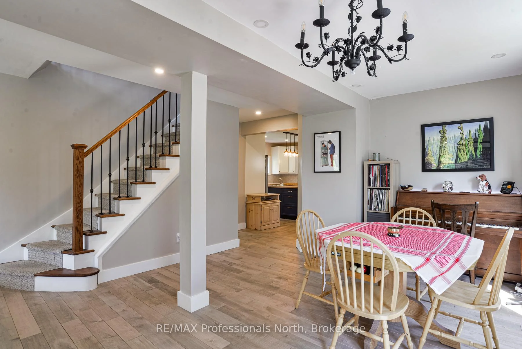 Photo 19 of 325 McPherson Street, Gravenhurst, Muskoka (S) — HOMEH