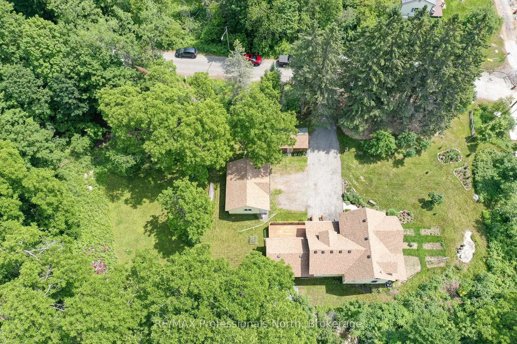 Photo 37 of 325 McPherson Street, Gravenhurst, Muskoka (S) — HOMEH