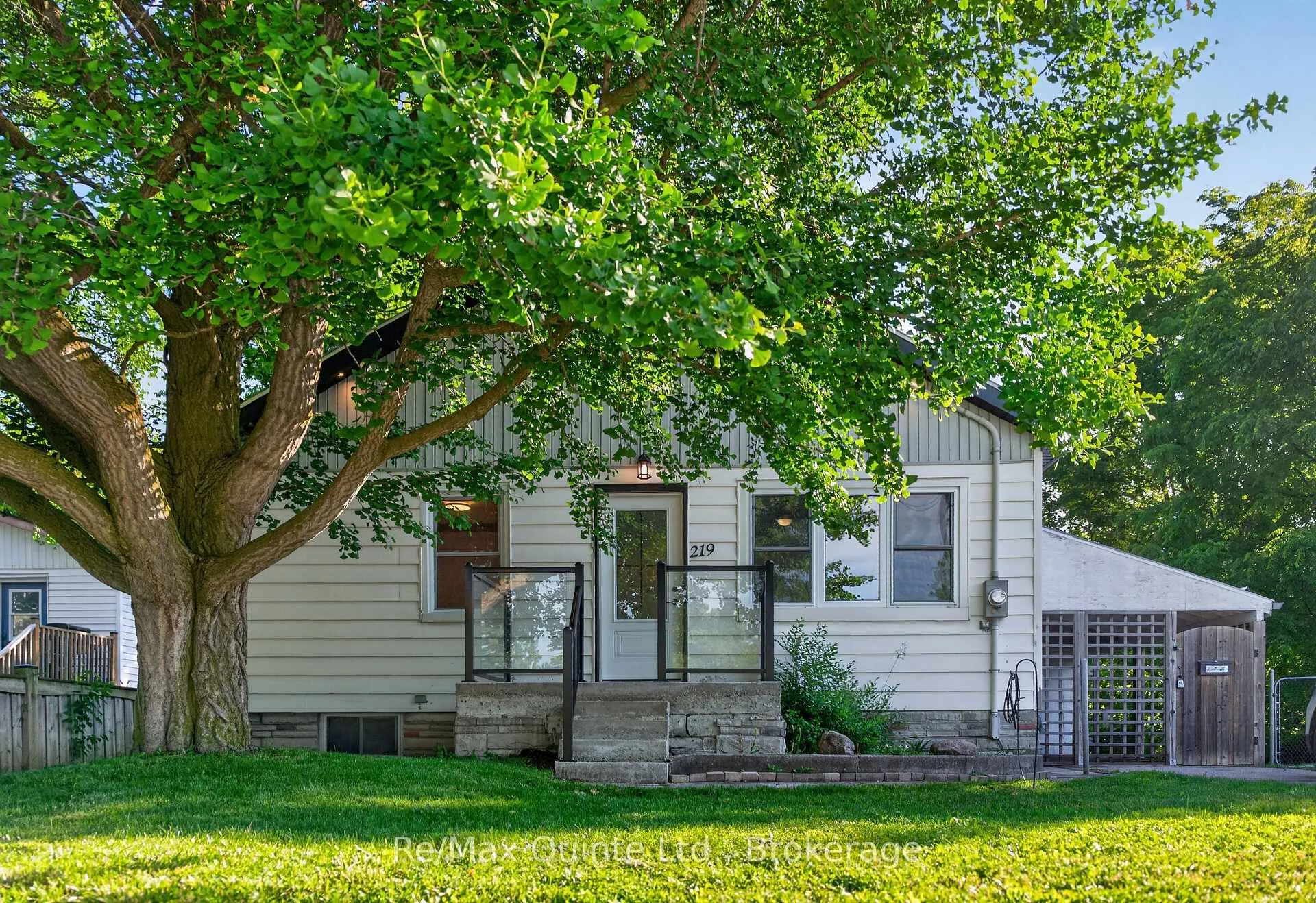 Photo of 219 Marmora Street