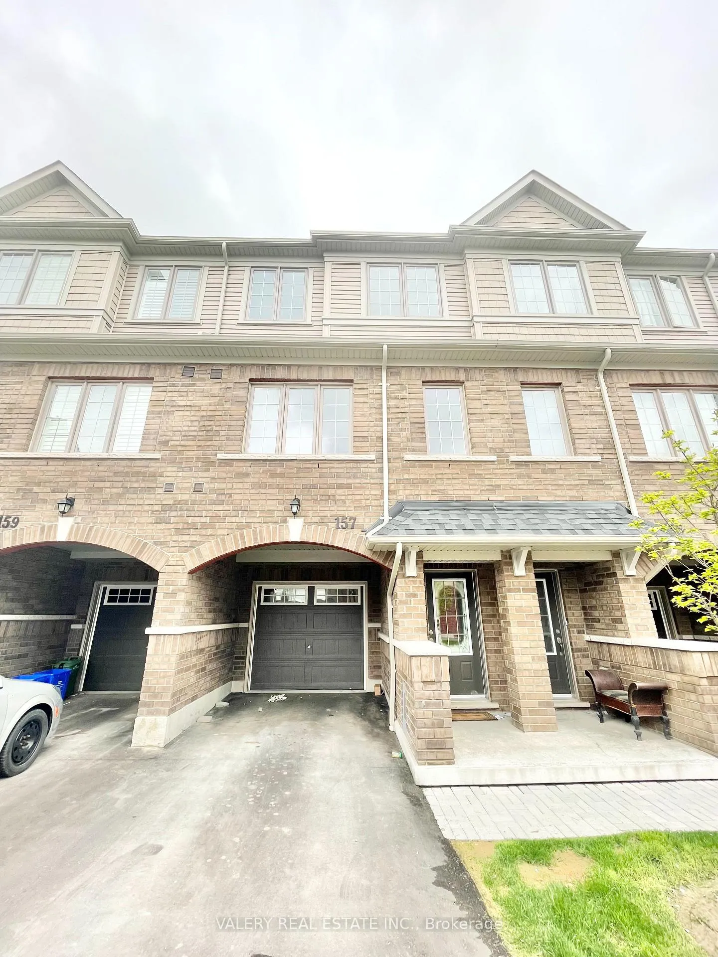 Photo 1 of 157 Danzatore Path, Oshawa, Windfields — HOMEH