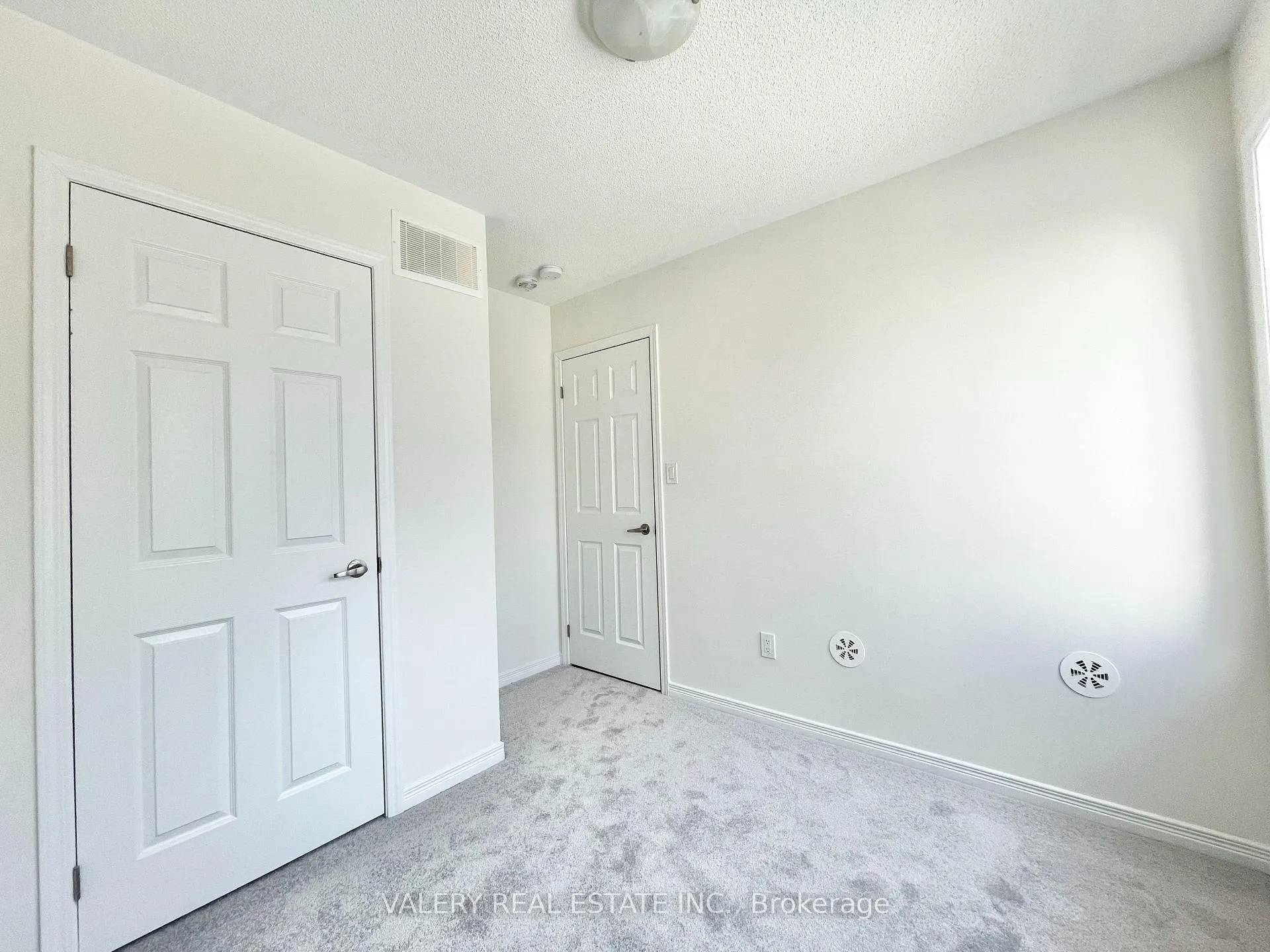 Photo 19 of 157 Danzatore Path, Oshawa, Windfields — HOMEH